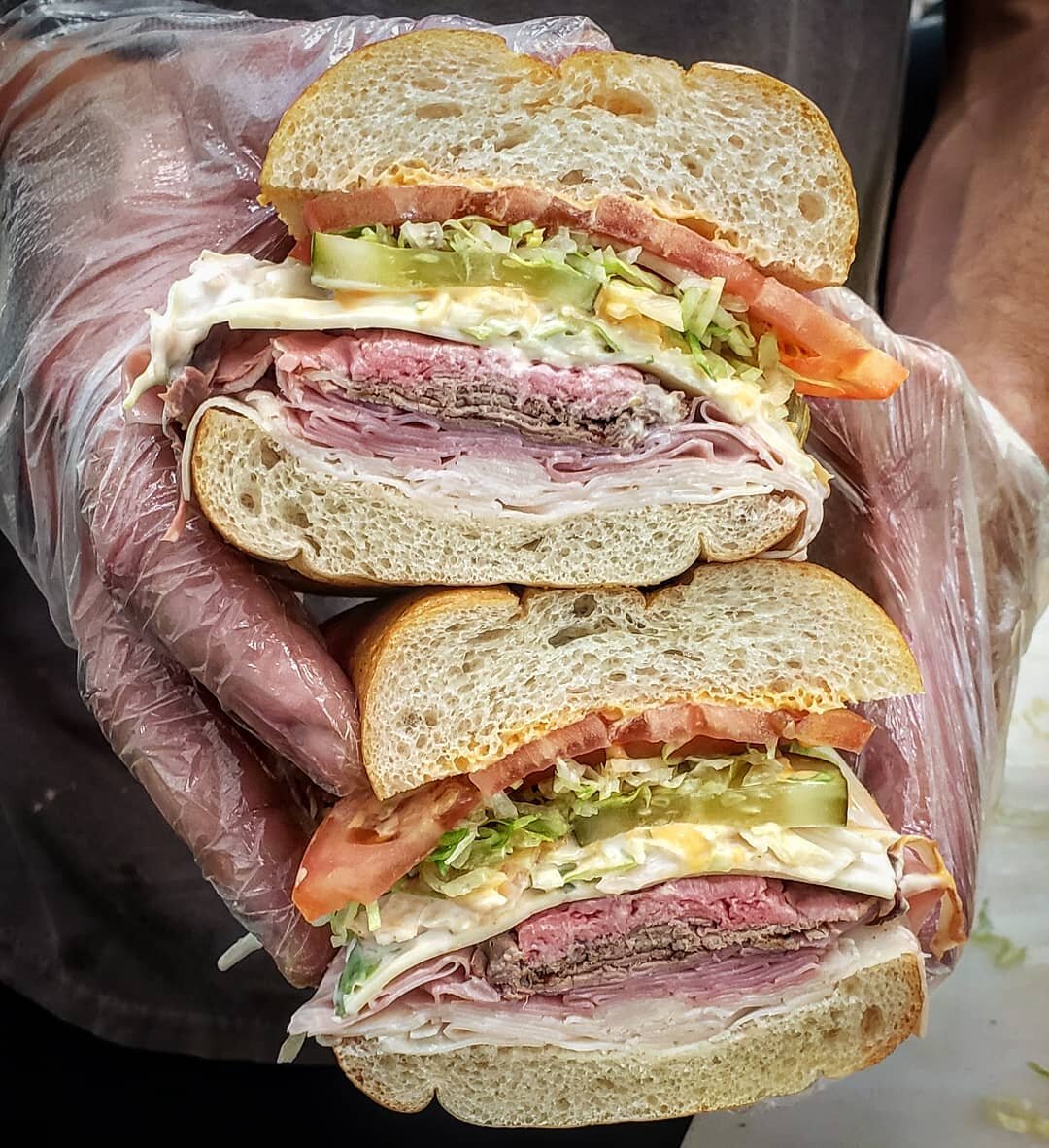 🤍 SLOPPY WHITE 🤍
.
Ham, turkey, roast beef, white American cheese, slaw, thousand island, pickles, lettuce, tomato, onions
.
.
.
#hamsub #turkeysub #roastbeef #roastbeefsub #sub #subs #sandwiches #sandwich #eatsandwiches #subshop #sandwichshop #nje