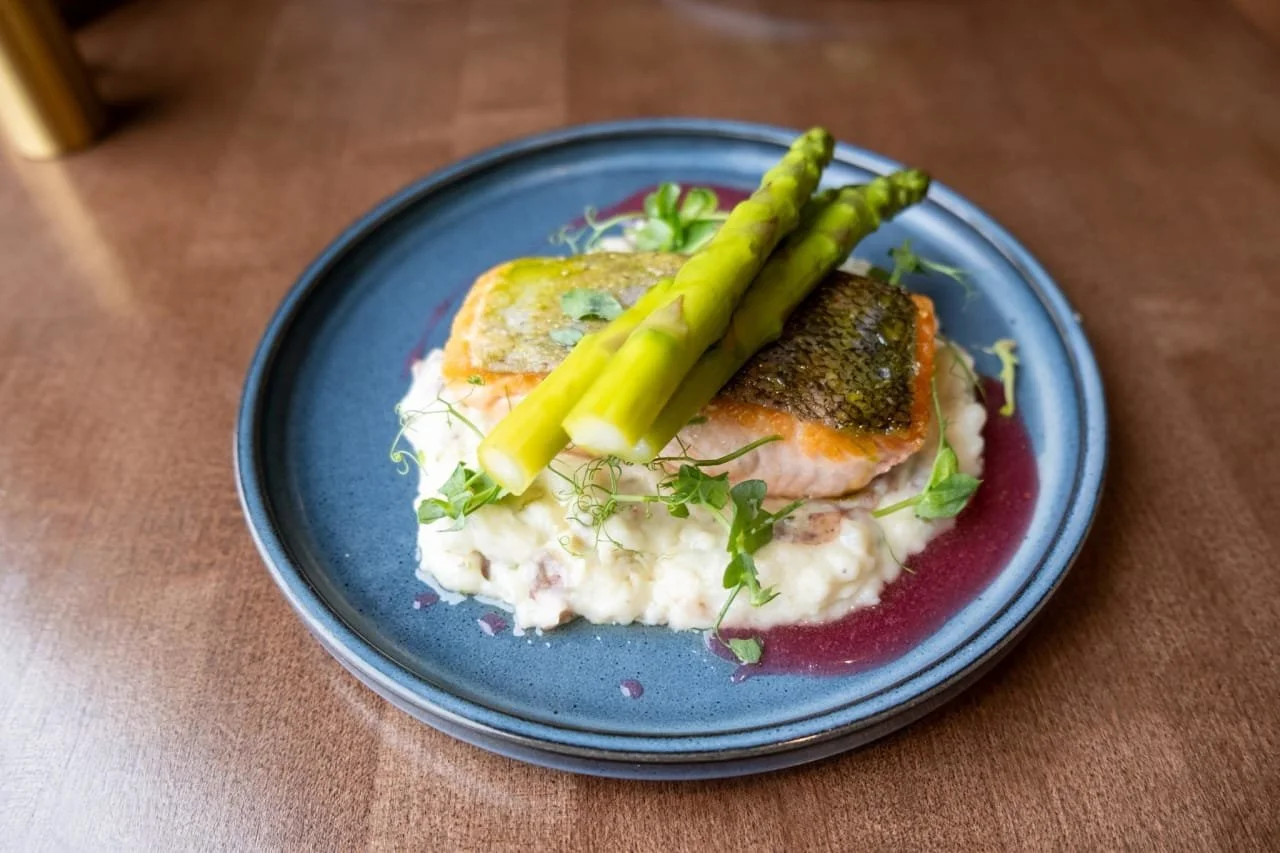 Classic flavors, perfected. 👌 

Indulge in wild-caught salmon with all the right accompaniments. #SalmonDay