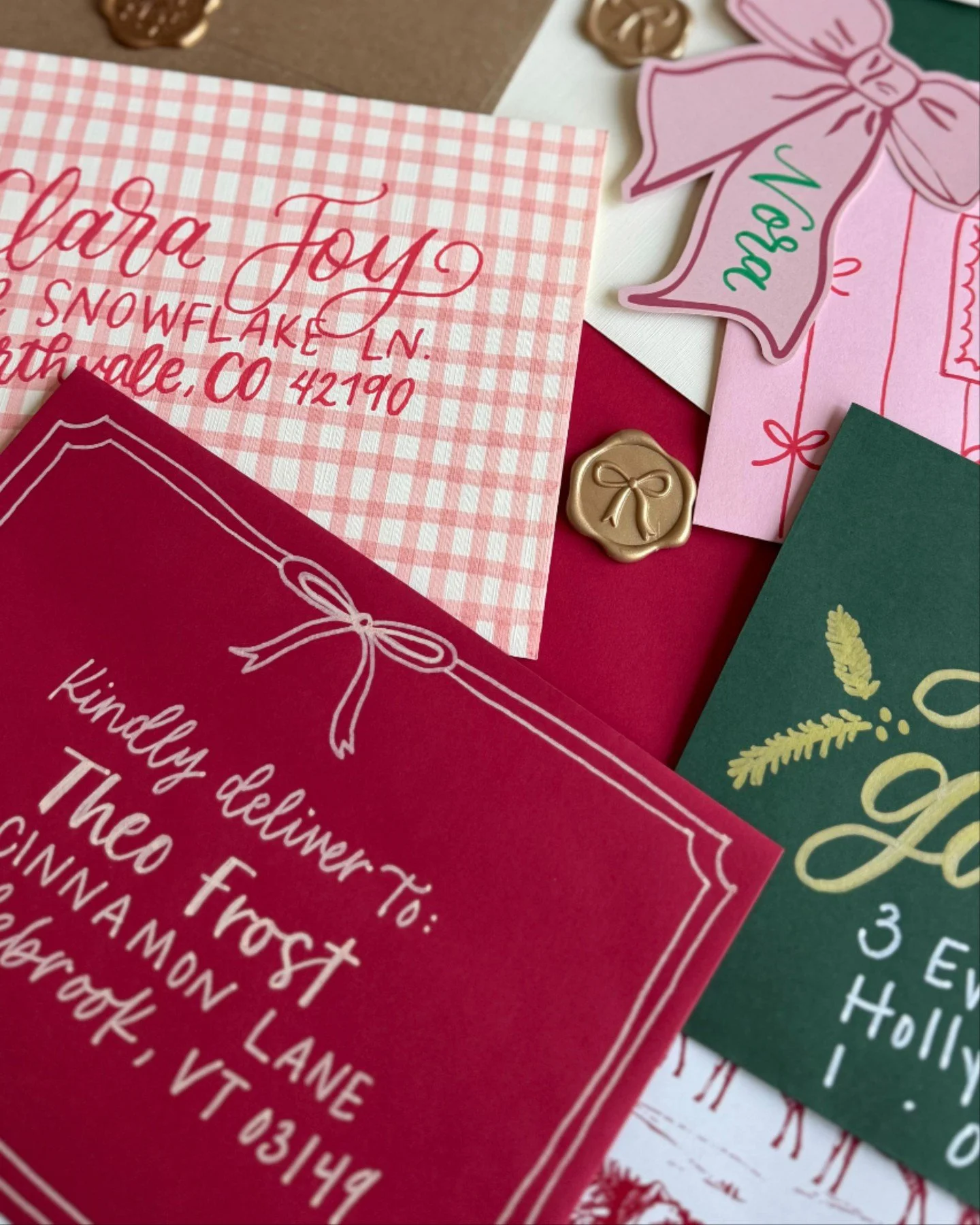 Pens, cocktails, creativity... name a better trio. 😉 Sip &amp; Script is taking over Oaken on Dec. 18th for a beginner-friendly modern calligraphy workshop. 

Get the details and tickets with the link in our bio!