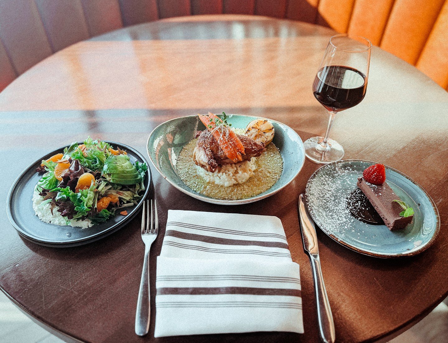 We&rsquo;re serving something special for Lake County Flavor Fest 🍴

Join us for a 3-course Taste of Oaken experience featuring:
🥗 Oaken Salad
🍗 Roasted Chicken Breast
🍫 Chocolate Hazelnut Mousse

All for just $40. Available this month only - com