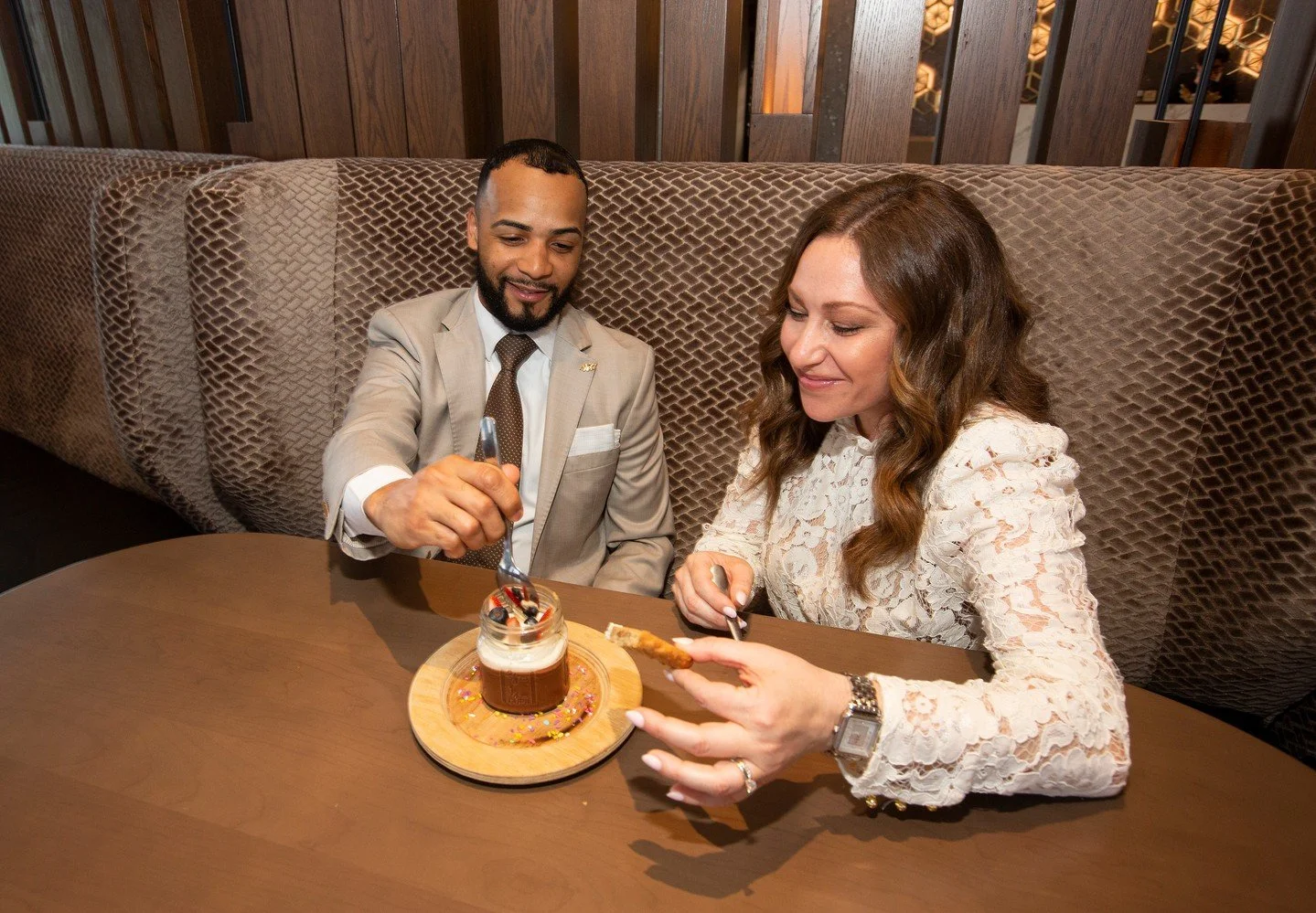 Love at first bite. 💕 Celebrate Valentine&rsquo;s Day with an indulgent night at Oaken. 

Available February 13 &amp; 14 only - because some things are worth planning ahead. Book now - link in bio!