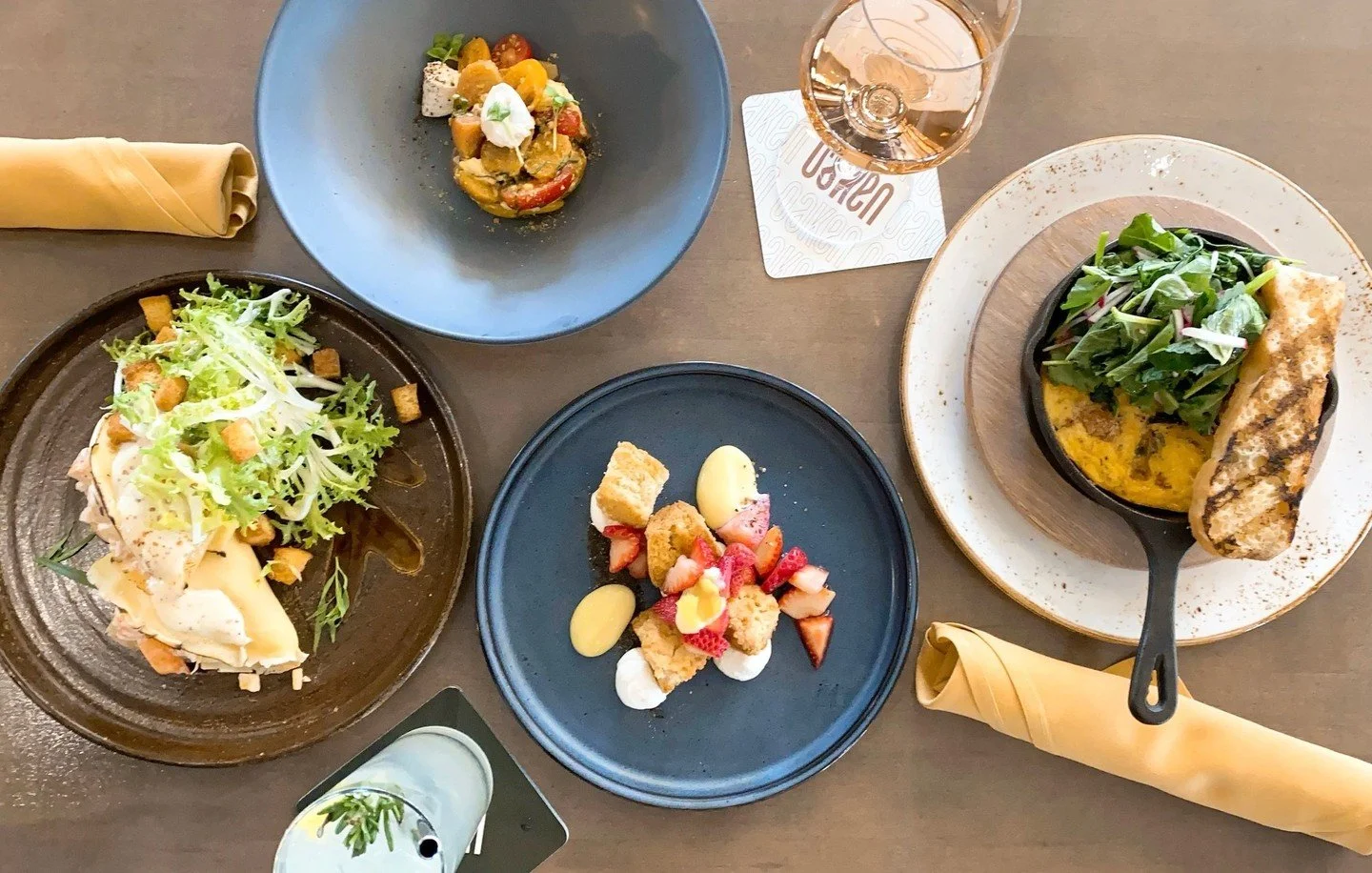 Skip the flowers - this is what she really wants 💐✨

Join us for our Mother&rsquo;s Day Brunch Buffet on May 10 (9AM&ndash;3PM) - think chef-made favorites, a build-your-own omelet bar, sweet treats, and a complimentary mimosa. Reserve now - link in