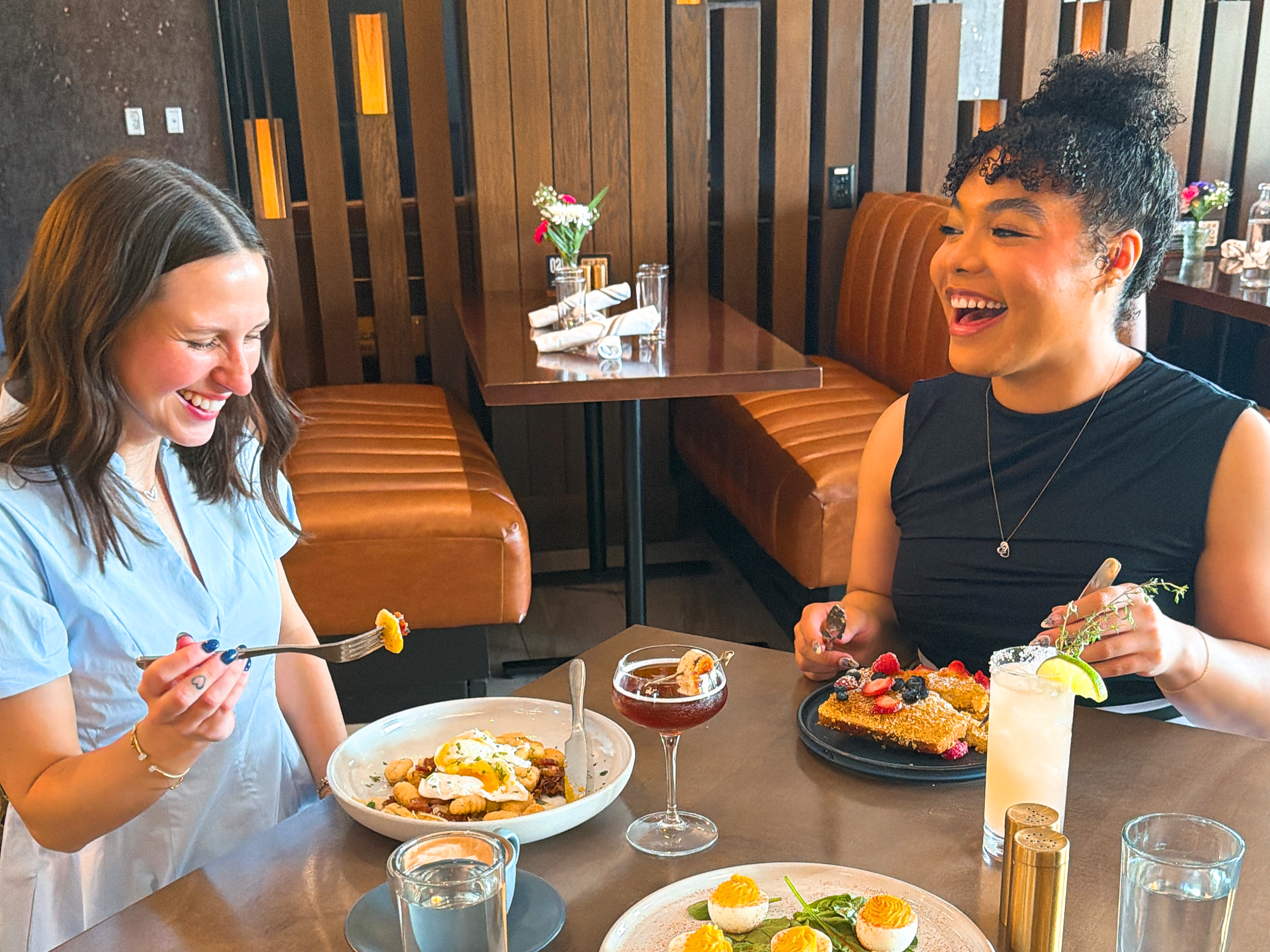 Girls+Brunch+4.png