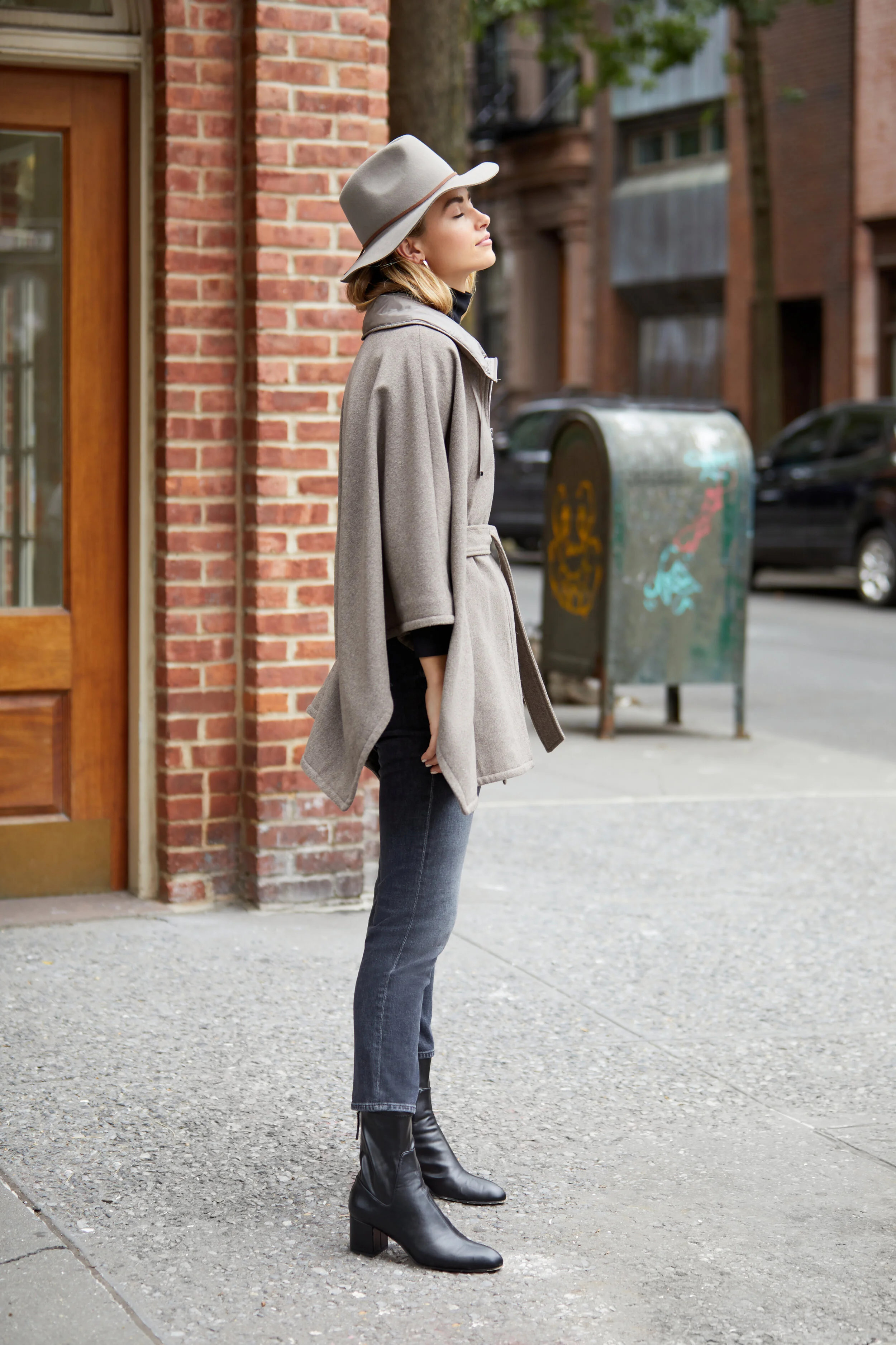 LOOK_10_226.jpg