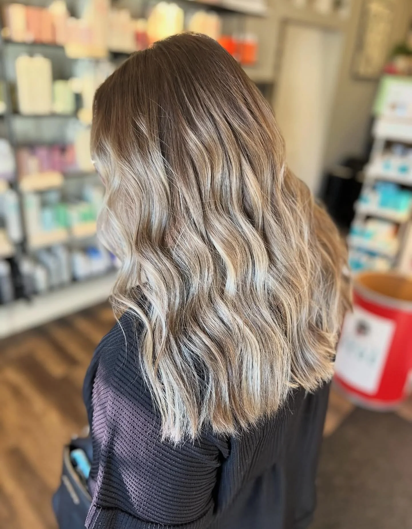 Winter Blonde by @naomiweidemanhair ❄️☃️🌨️
#luxehairwinona