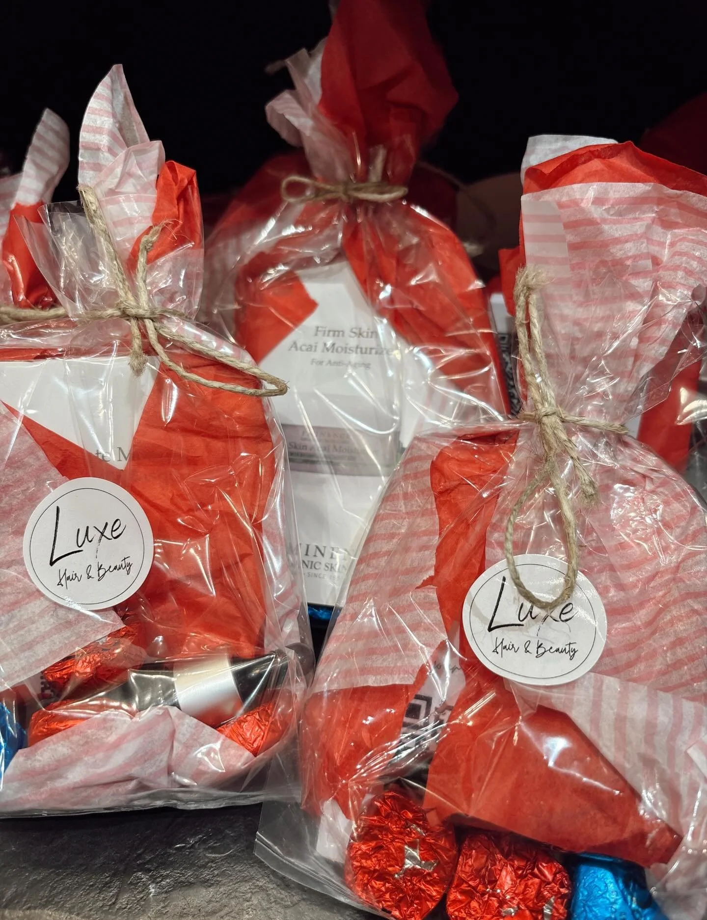 LOVE DAY PROMO! 💌🫶🏻✨

From now through Saturday (yes, we&rsquo;re open!) get a cute goodie bag with travel size, samples, &amp; chocolate with any GIFT CARD purchase! 💌 

Not only will your special someone LOVE a reason to come pamper themselves 