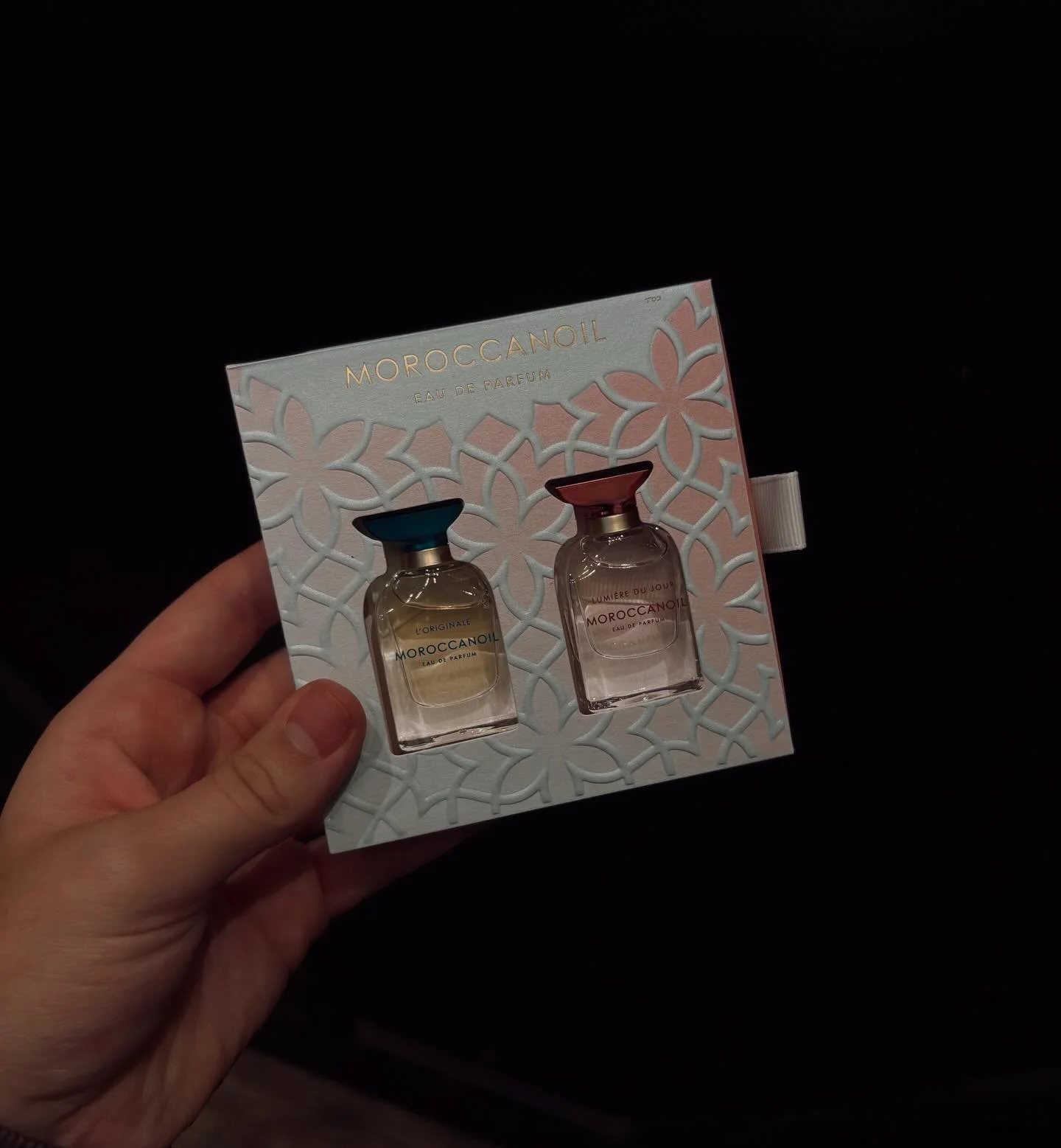 NEW MOROCCANOIL SCENT! Introducing Lumi&egrave;re du Jour! 🌷😇 

Now available in a mini duo set that retails for $31 + tax!