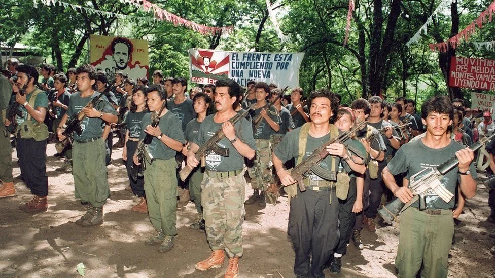 _89363791_elsalvador_rebels_g.jpg
