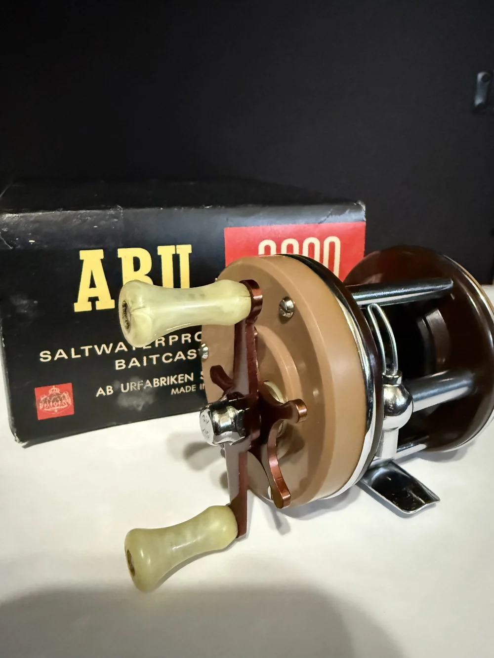 ABU Rare 3000 Salt Water Resistant Reel with Original Box & Manual 