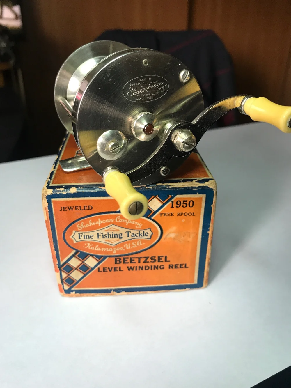 Auctions Shakespeare Criterion 1960 Fishing Reel