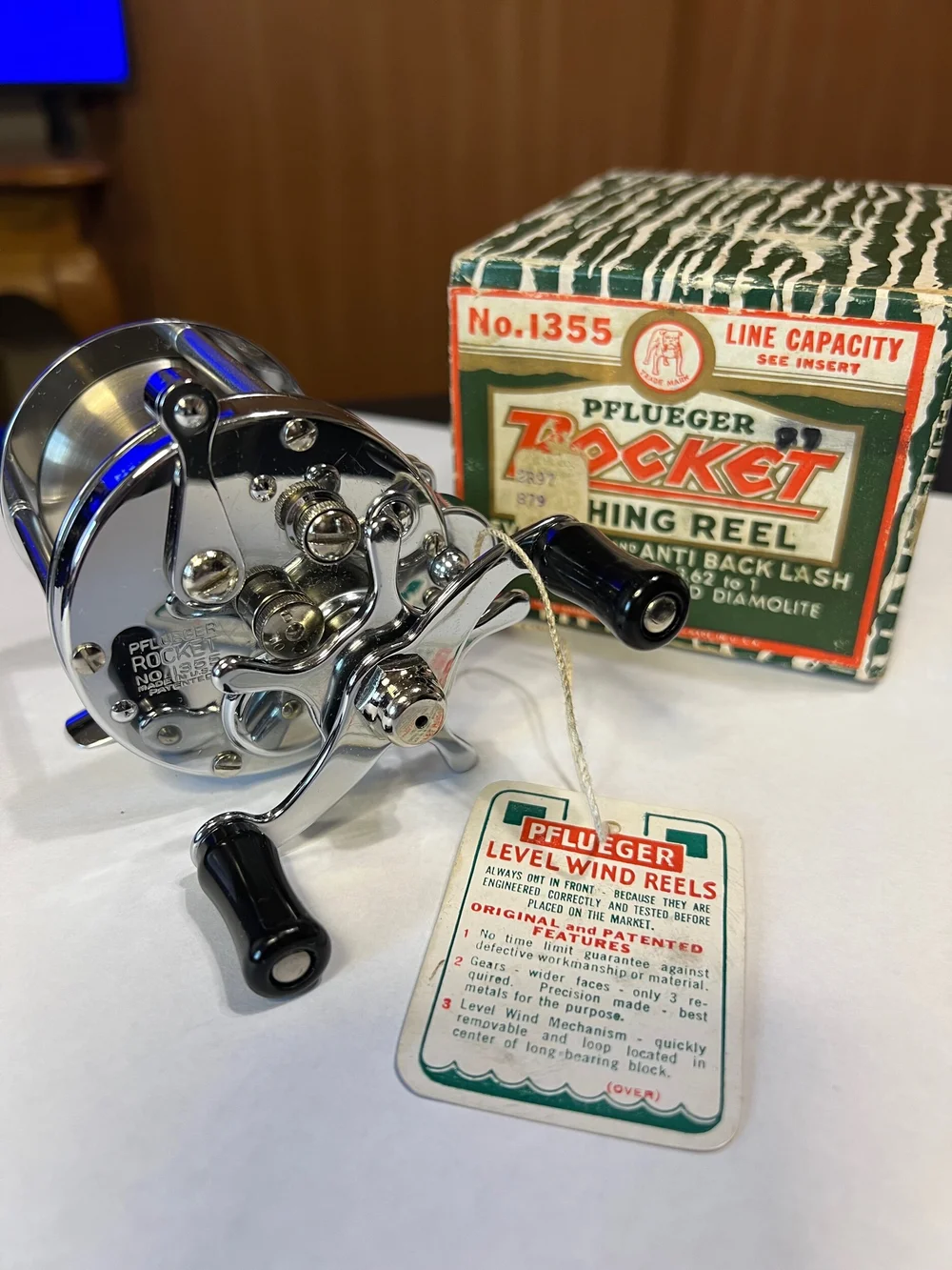 Pflueger ROCKET No. 1355 Level Wind ABL Star Drag with