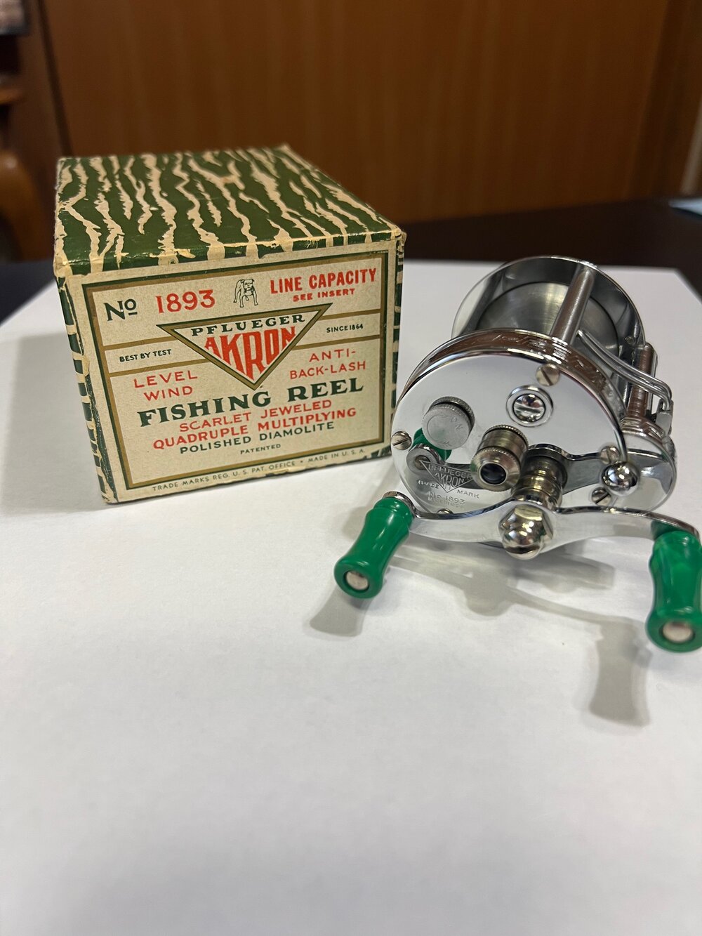 Vintage Antique Pflueger Akron #1893L Fishing Reel Green Handles Letter B  USA