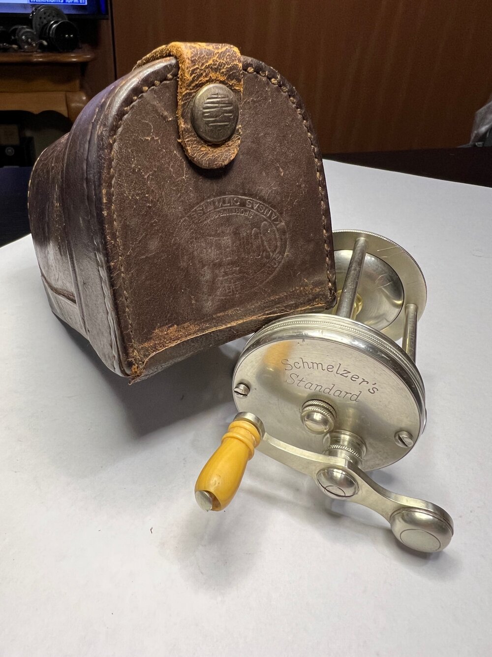 Montague SCHMELZER'S STANDARD German Silver 60 yard with Original Marked  Leather Case Circa-1908 — VINTAGE FISHING REELS