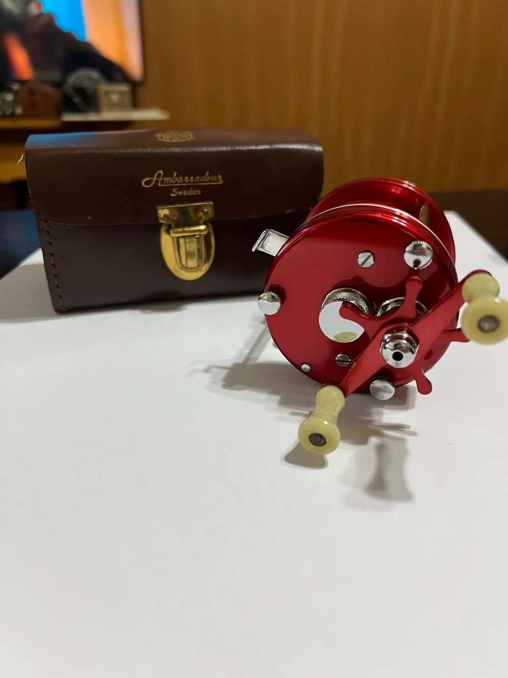 ABU AMBASSADEUR 5000 & Case — VINTAGE FISHING REELS