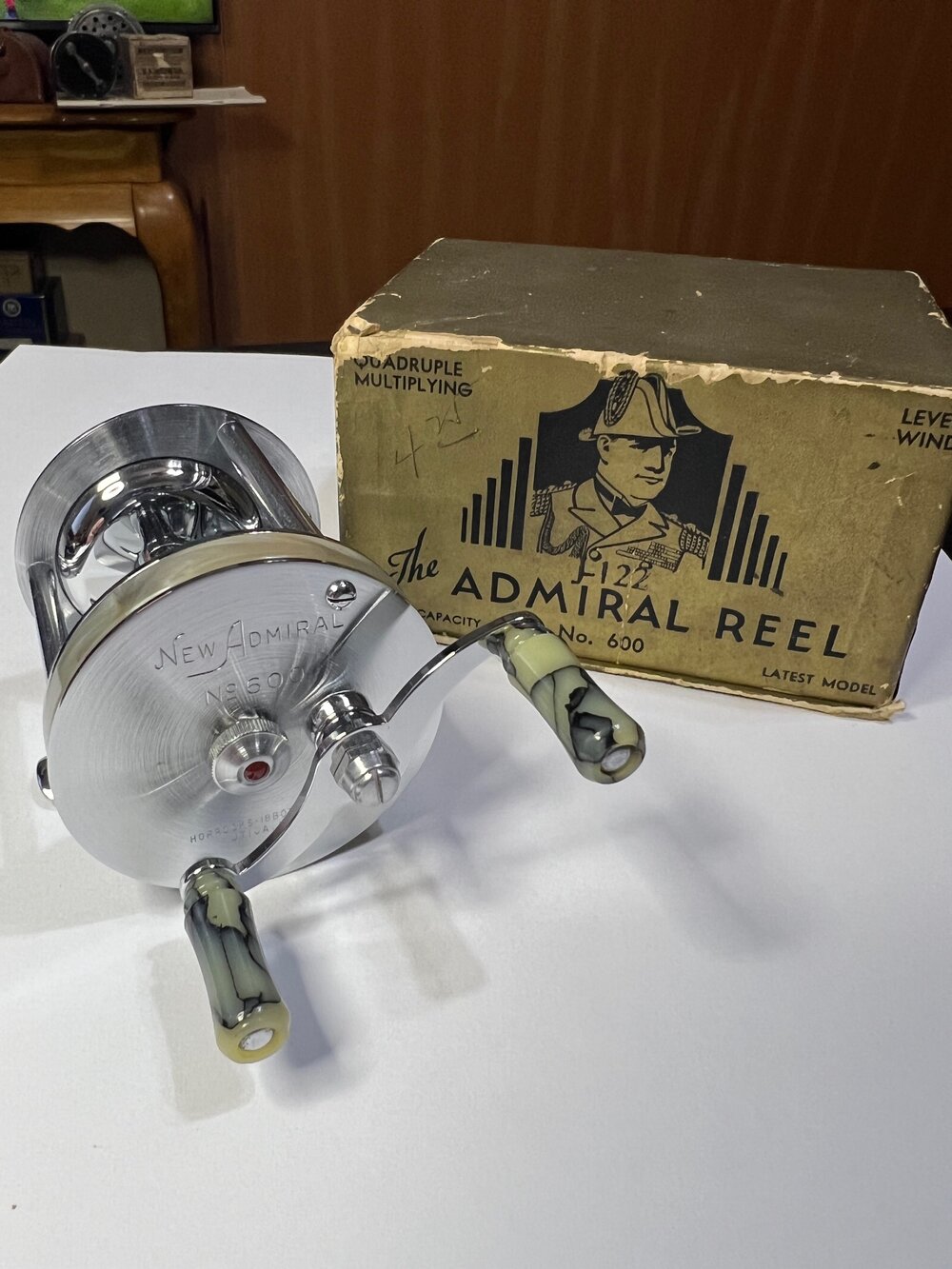 Shakespeare  The ADMIRAL REEL Trade Reel for Utica Reel Co. Level Wind  Jeweled with Original Dealer Box Circa - 1924 — VINTAGE FISHING REELS
