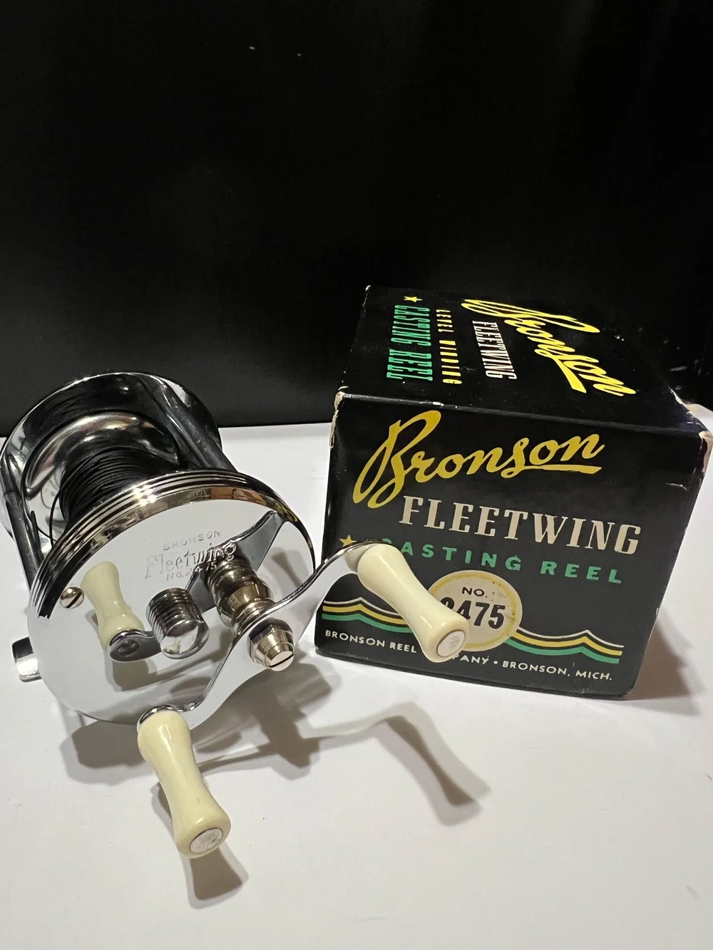 BRONSON FLEETWING 2475 REEL 9/05/14NY PLUS BOX NICE | eBay