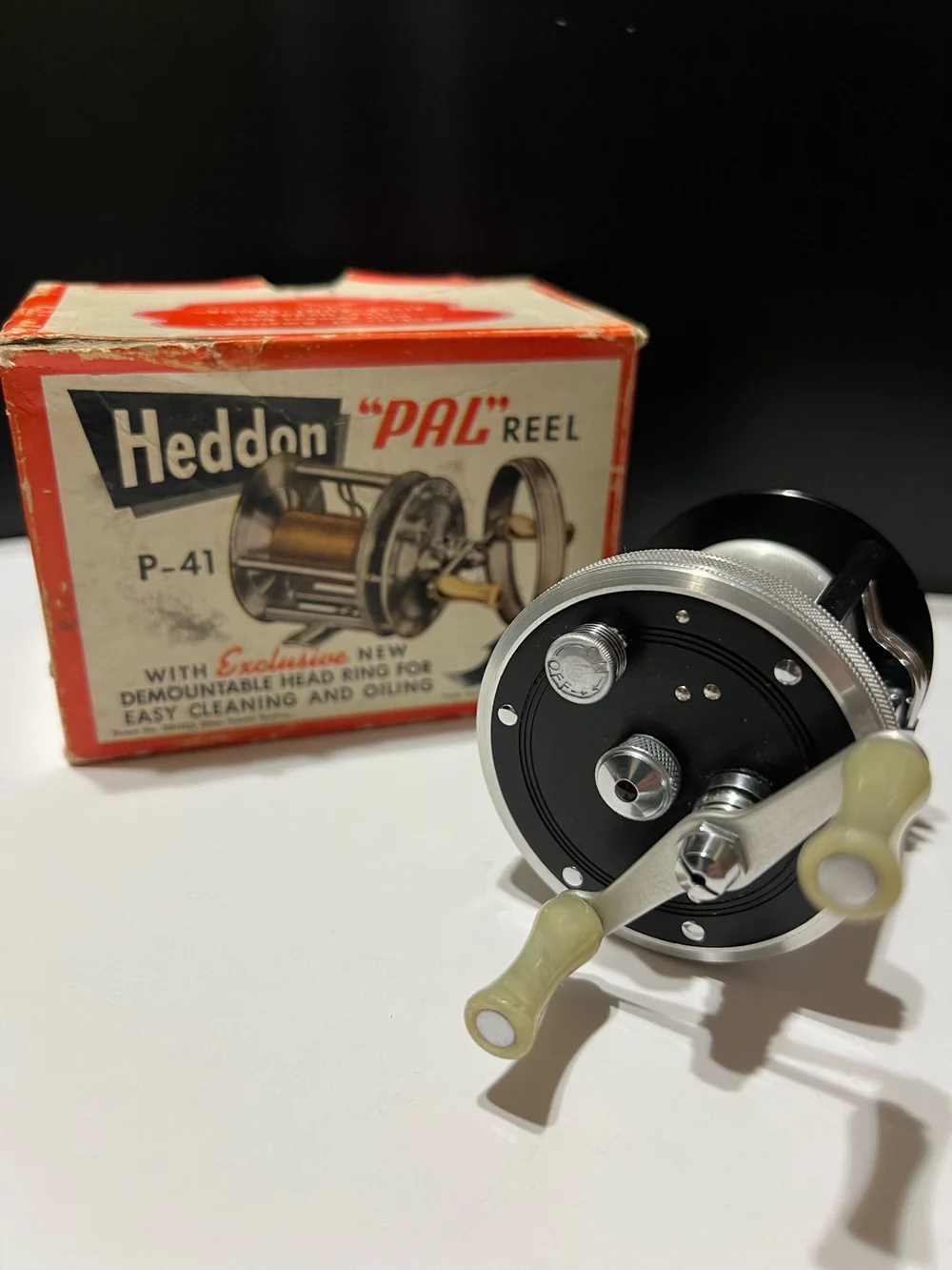 Vintage Old Heddon Pal P 41 Bait Caster Fishing Reel Nice Reel 