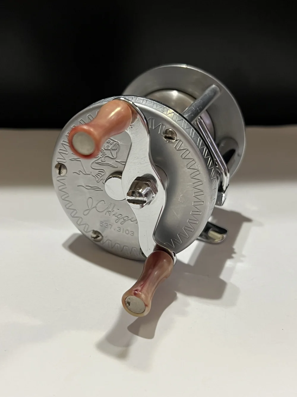 Bronson J.C Higgins No. # 537-3103 Engraved 7 Fish Level Wind Reel