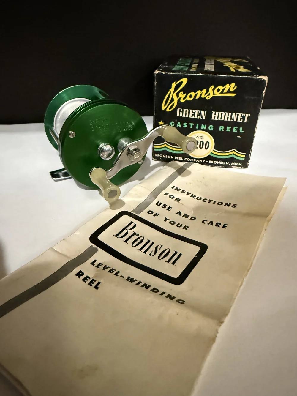 Bronson Green Hornet Casting Reel No. # 2200 with Original