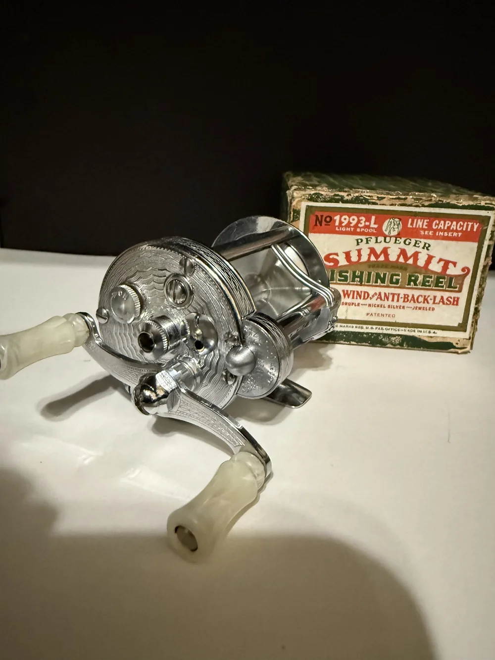 PFLUEGER SUMMIT No.1993 Gold アンティークリール！ Pflueger SUMMIT No. 1993-L Engraved Jeweled Level Wind ABL