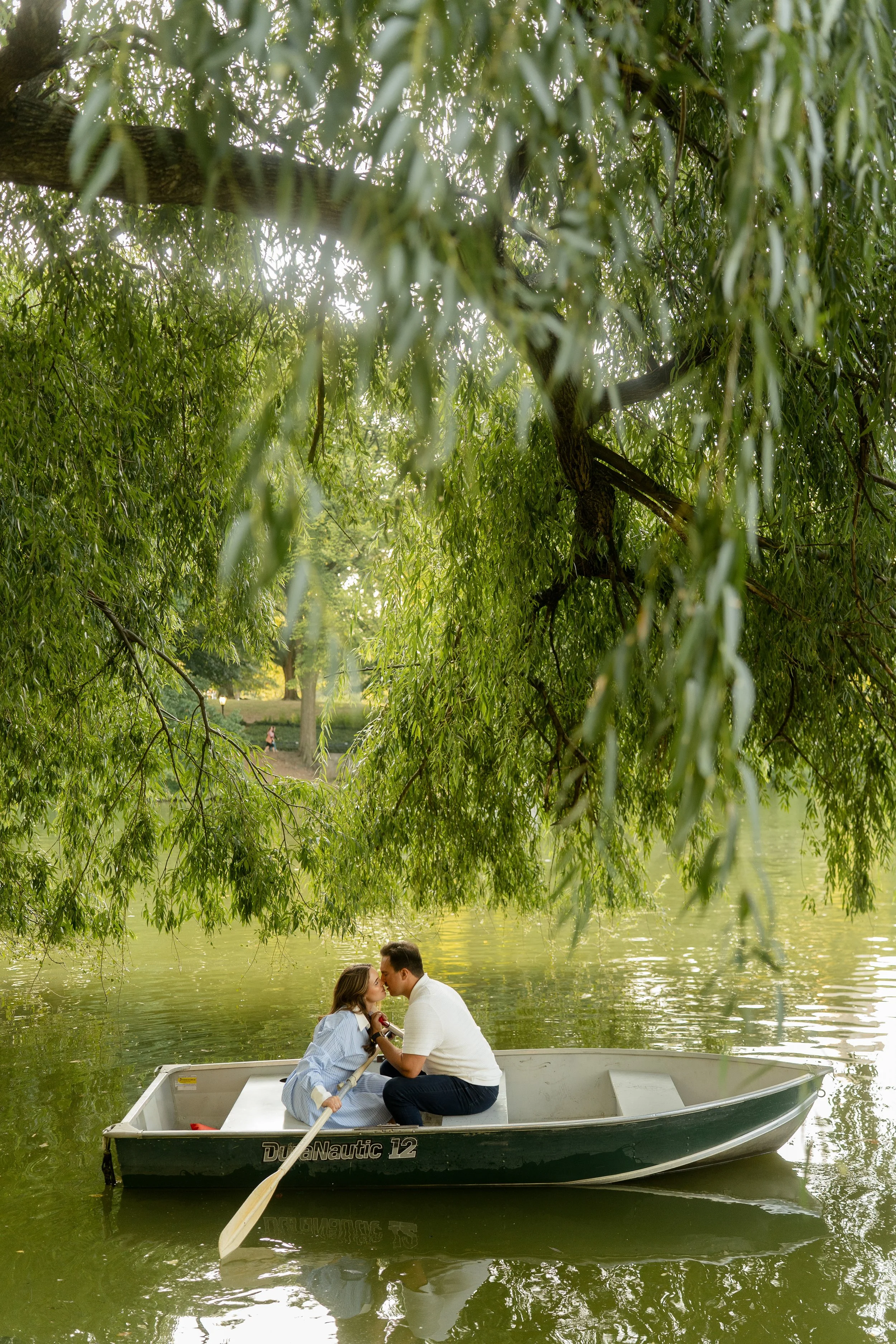 AuroraPhotography_AnnaSam_CentralParkCoupleSession_NewYorkCityPhotographer-39.jpg