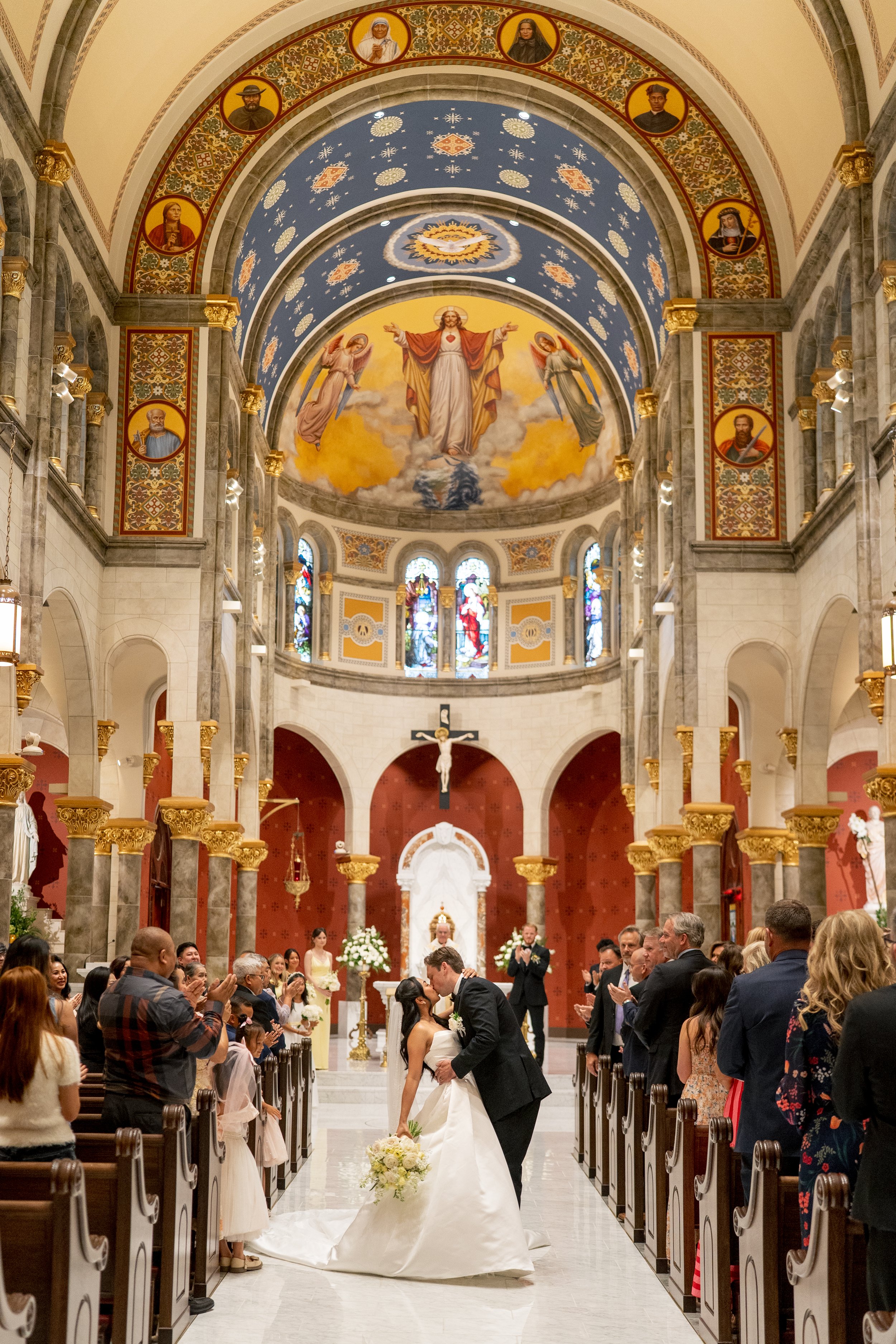 AuroraPhotography_TeresaOwen_basilicaofthesacredheartofjesusWedding-8.jpg