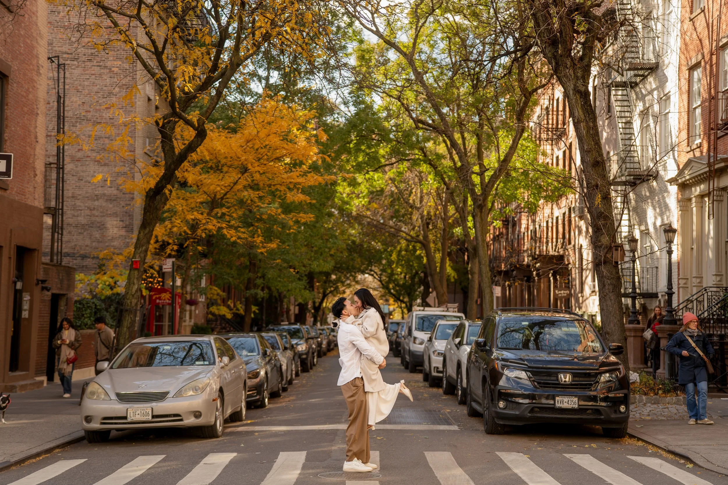 AuroraPhotography_VianaAlec_NYC_WestVillageEngagementSession-188.jpg