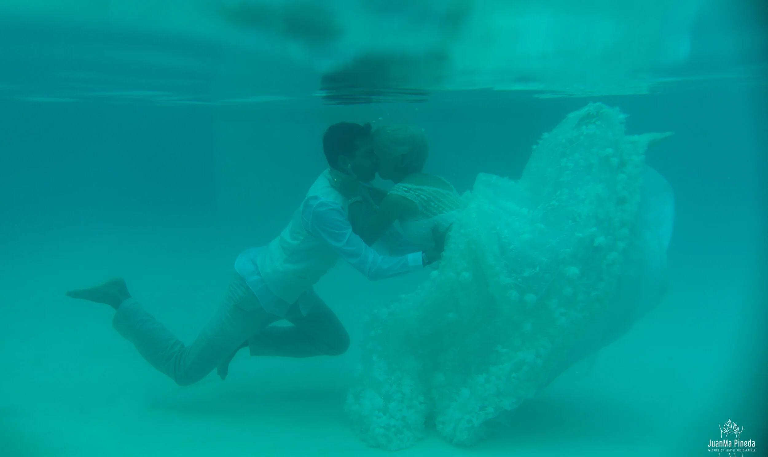 Trash+Dress+Vallarta+Destination+Wedding+Mexico-1-22.jpg