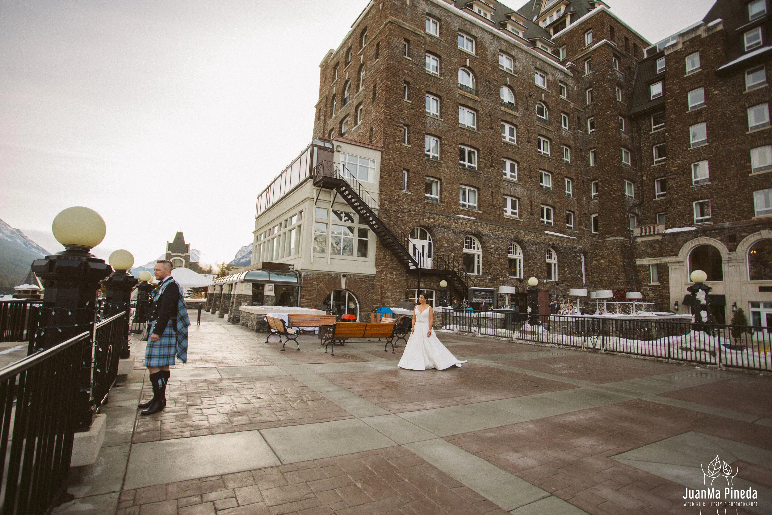 First+Look+Wedding+Photographer-1-6.jpg