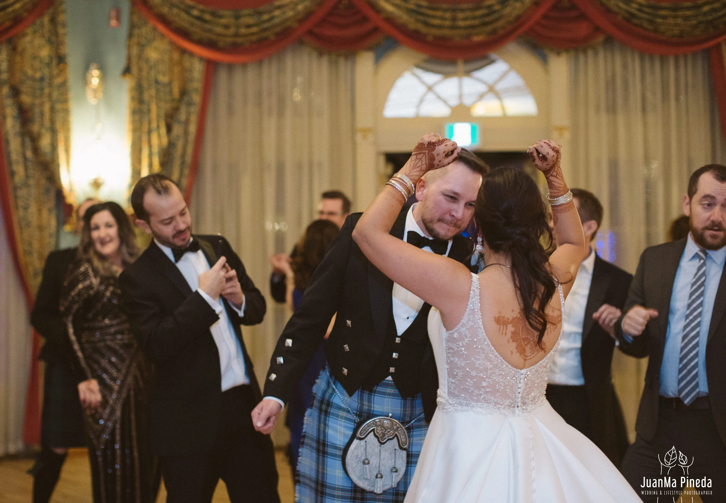 Wedding+Day+Photographer+Destination+Banff+Mexico-001-3.jpg