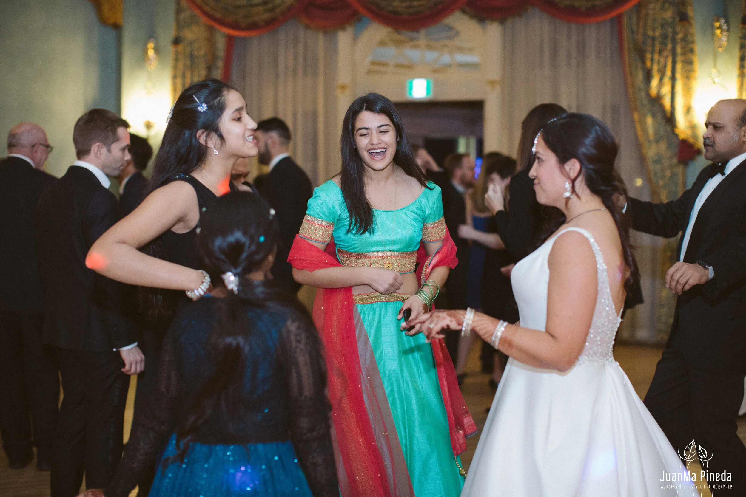 Wedding+Day+Photographer+Destination+Banff+Mexico-001-8.jpg