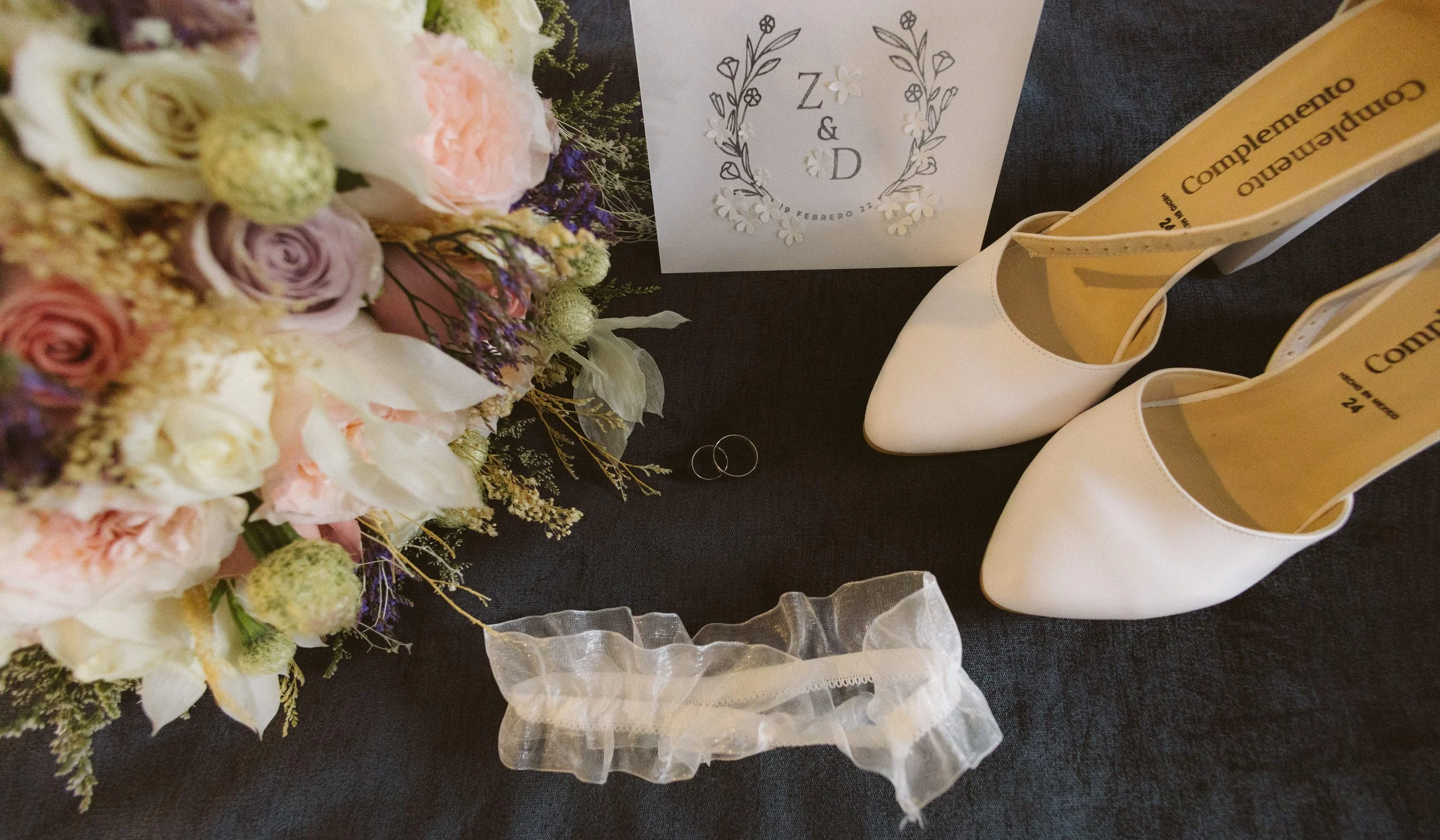 Getting-Ready-Hotel-Ramada-Encore-Guadalajara-Fotografo-de-Bodas-0002.jpg