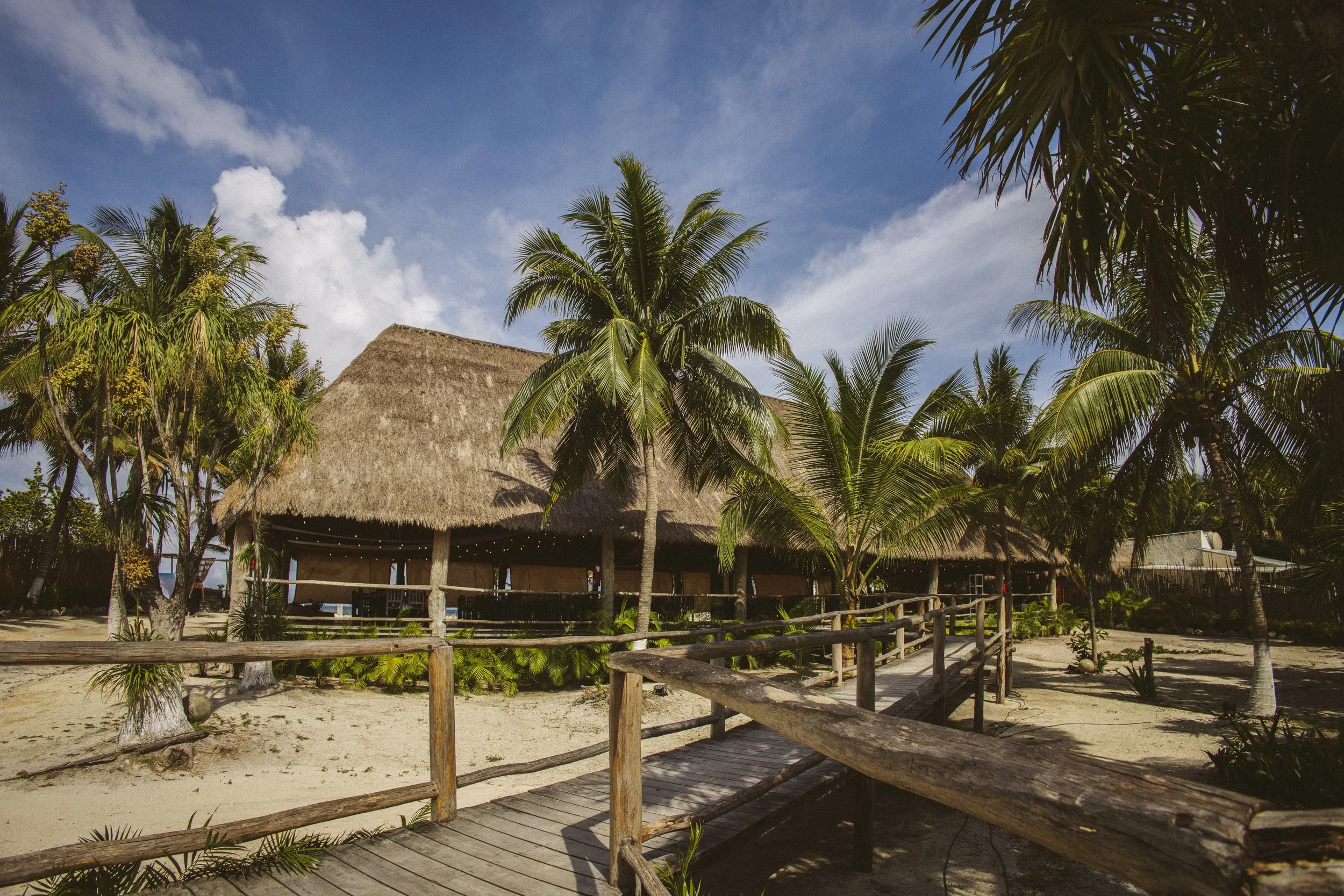  https://www.juanmapineda.com/bodas-destino 