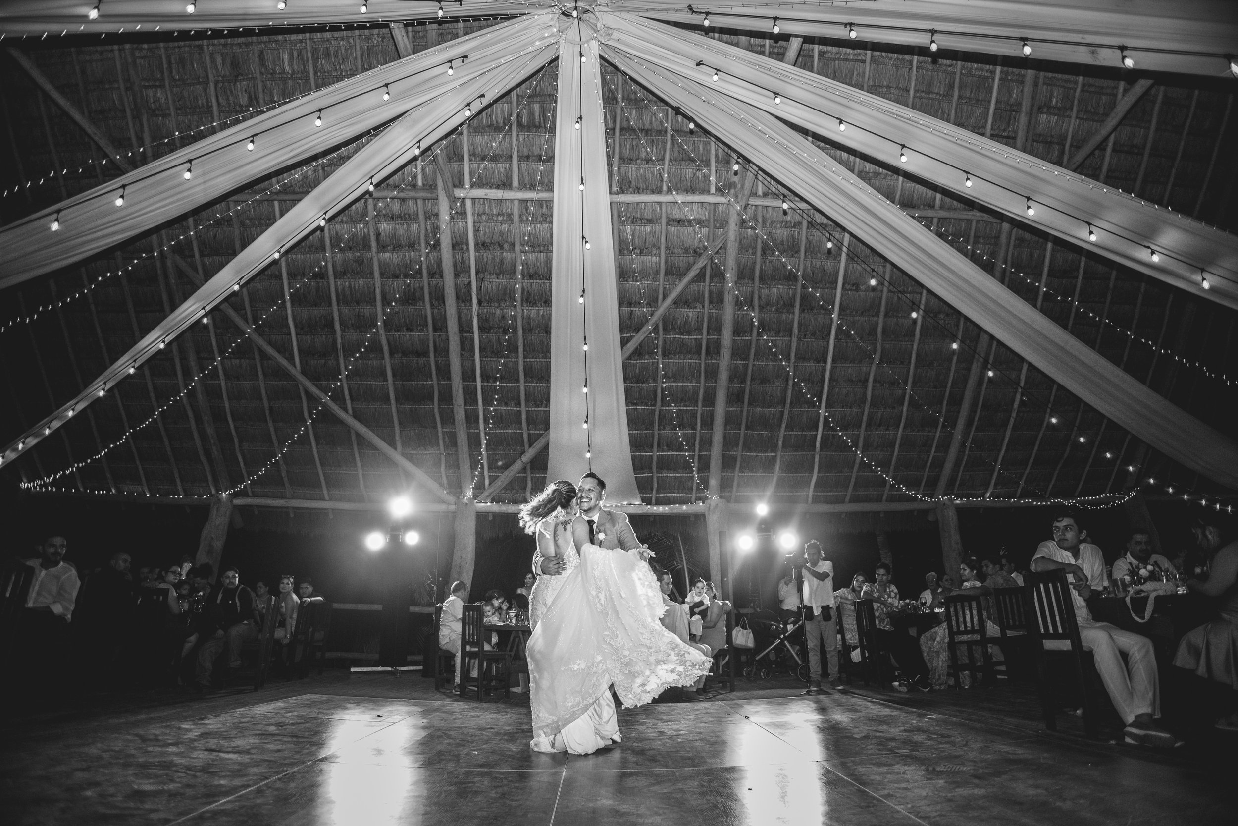  https://www.juanmapineda.com/bodas-destino 