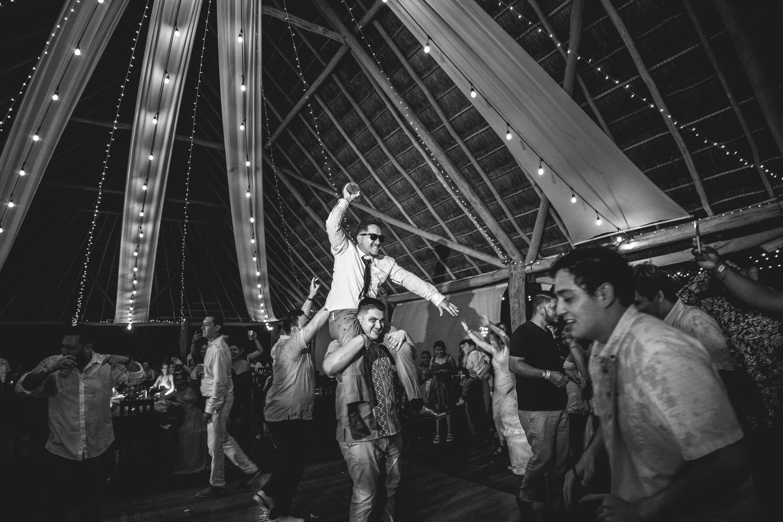  https://www.juanmapineda.com/bodas-destino 