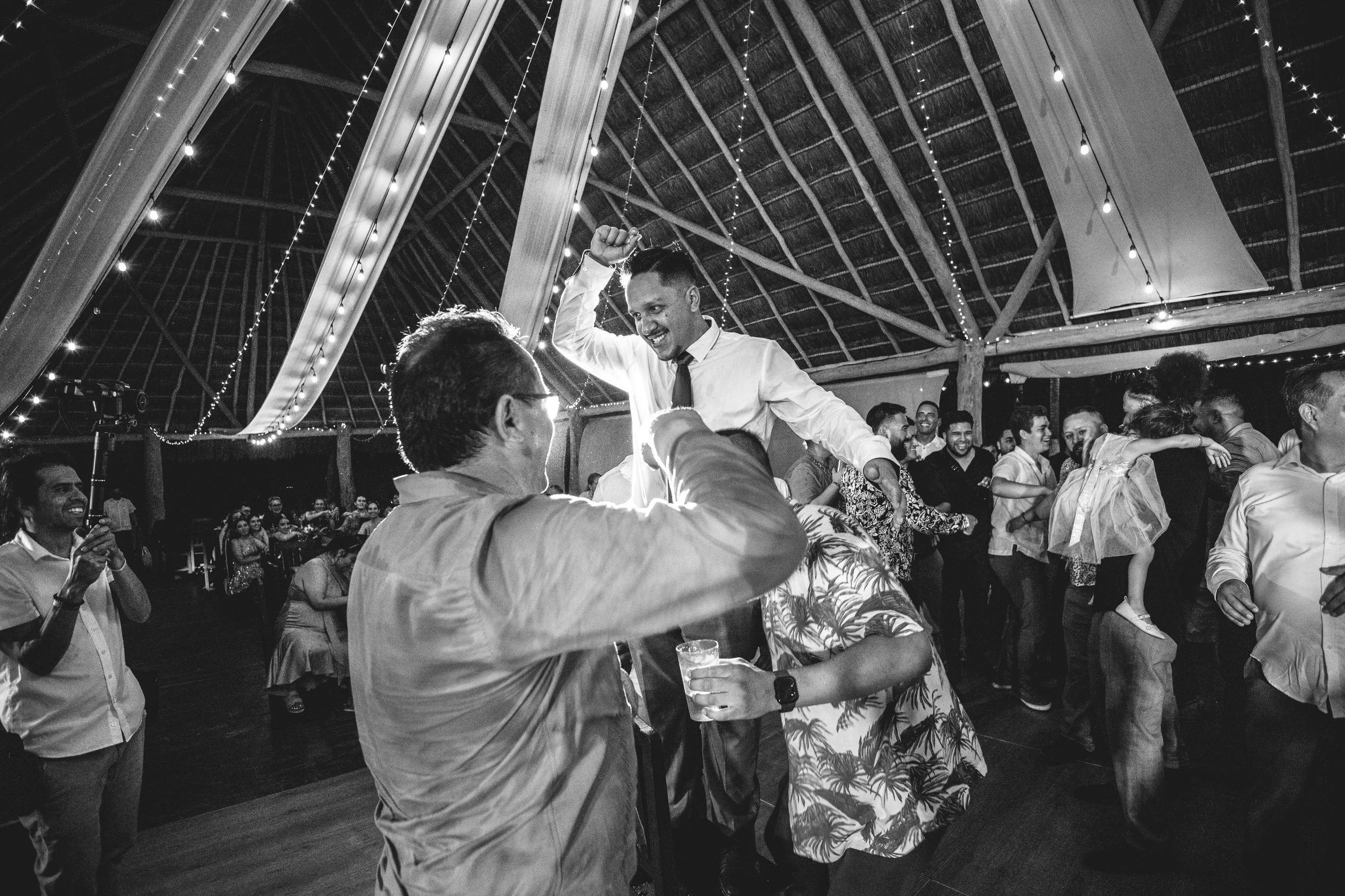  https://www.juanmapineda.com/bodas-destino 