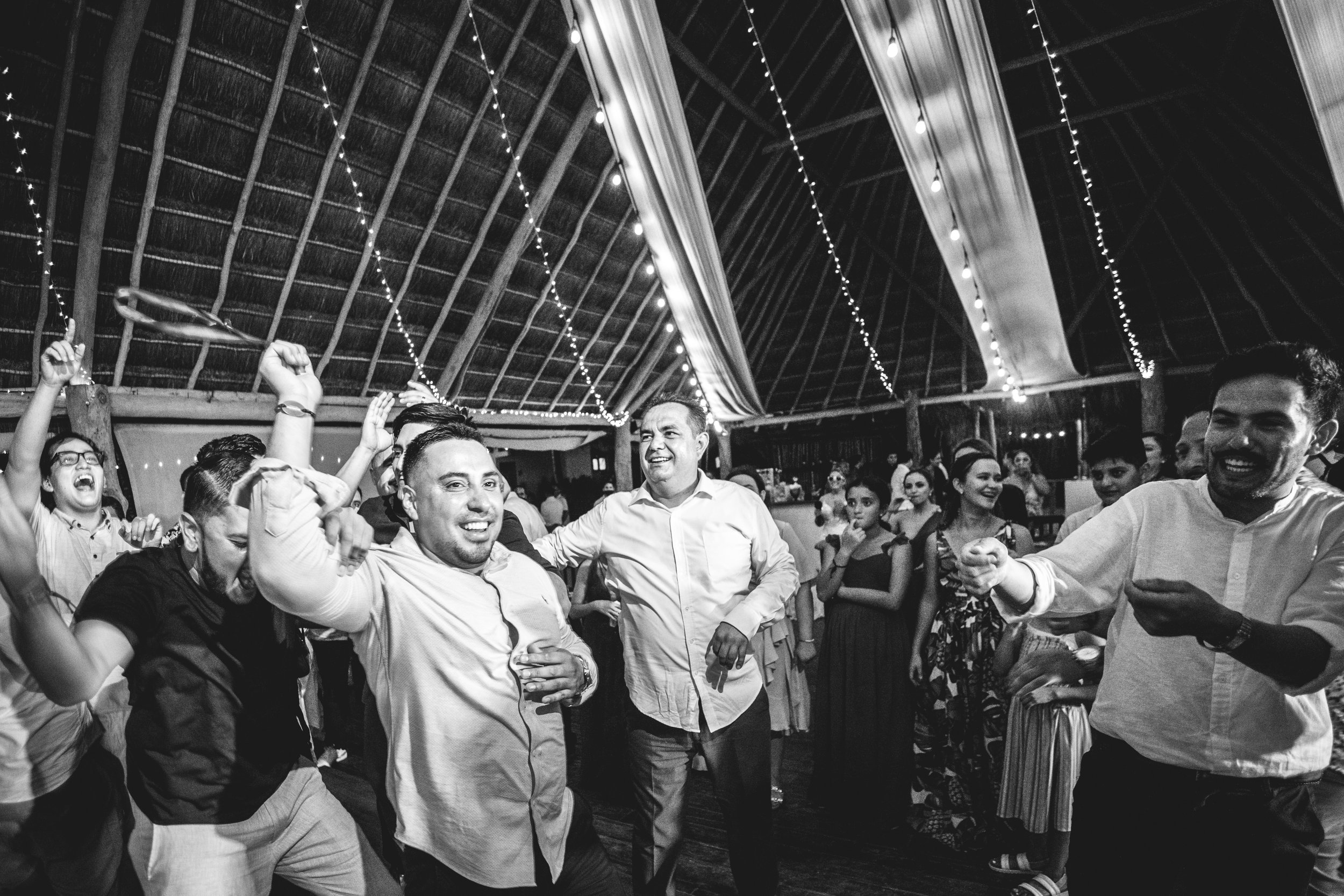  https://www.juanmapineda.com/bodas-destino 