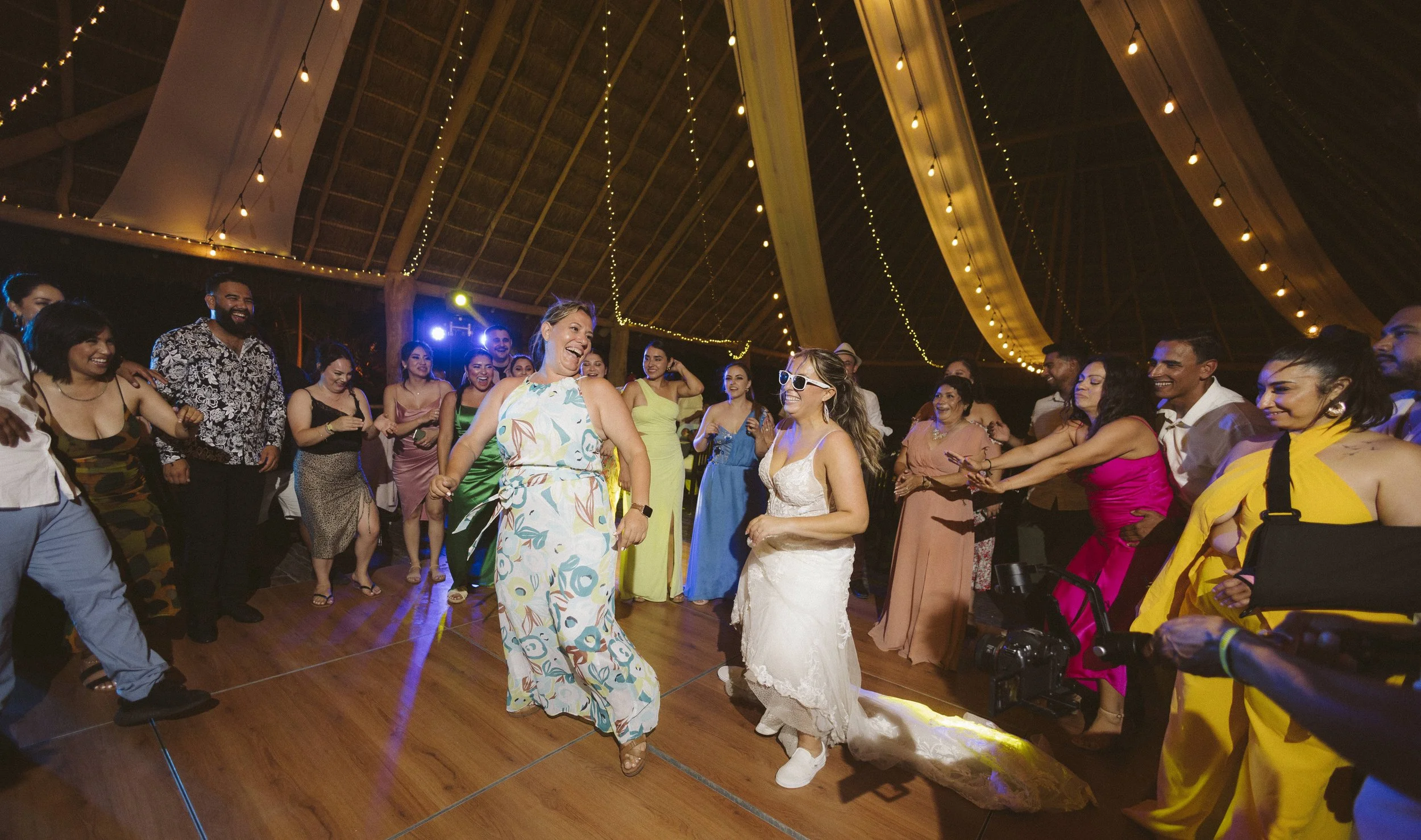  https://www.juanmapineda.com/bodas-destino 