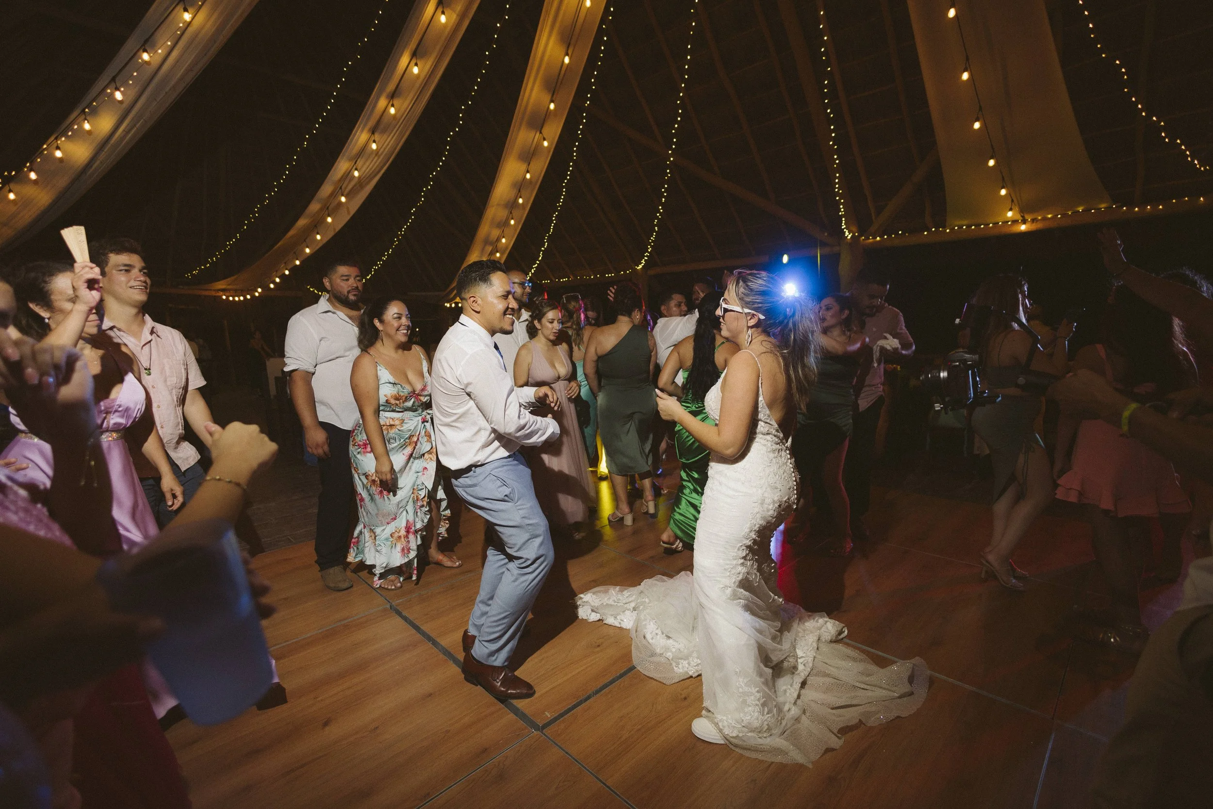  https://www.juanmapineda.com/bodas-destino 