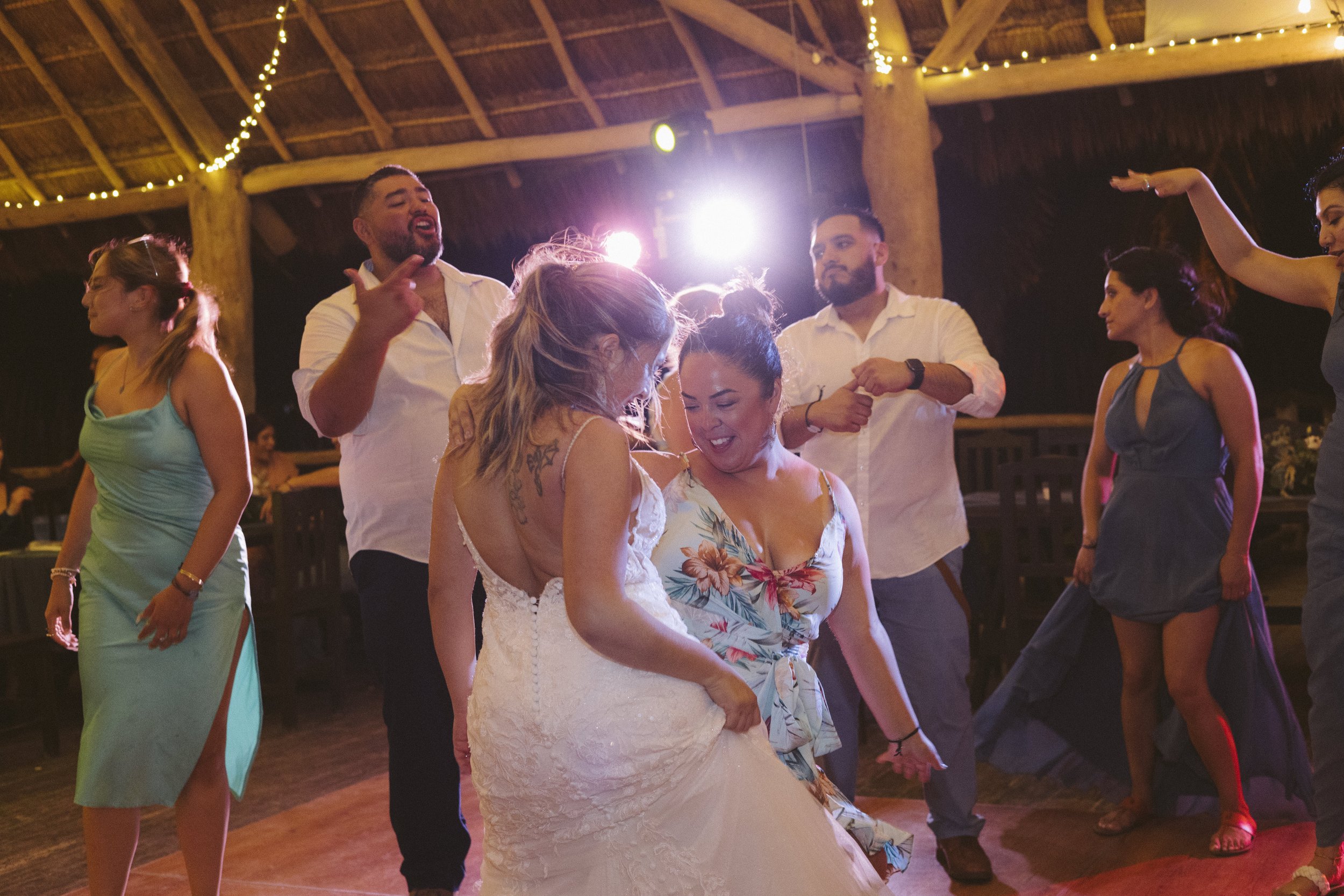  https://www.juanmapineda.com/bodas-destino 