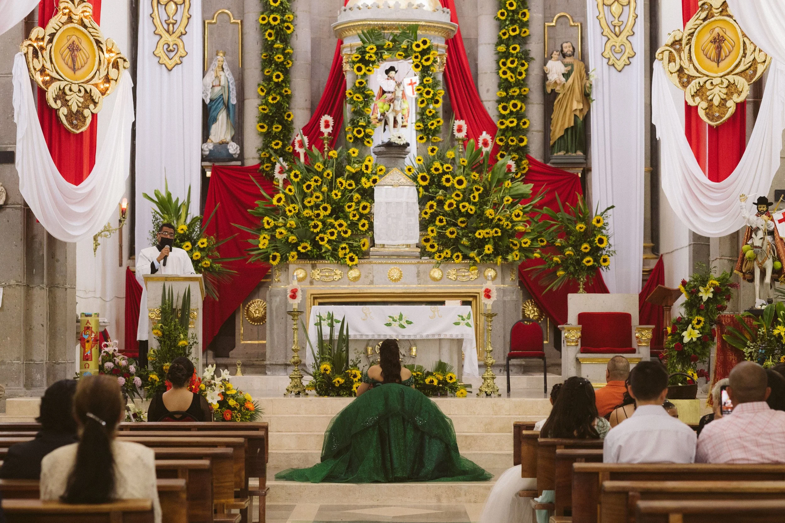  https://www.juanmapineda.com/fotografo-guadalajara/xv 