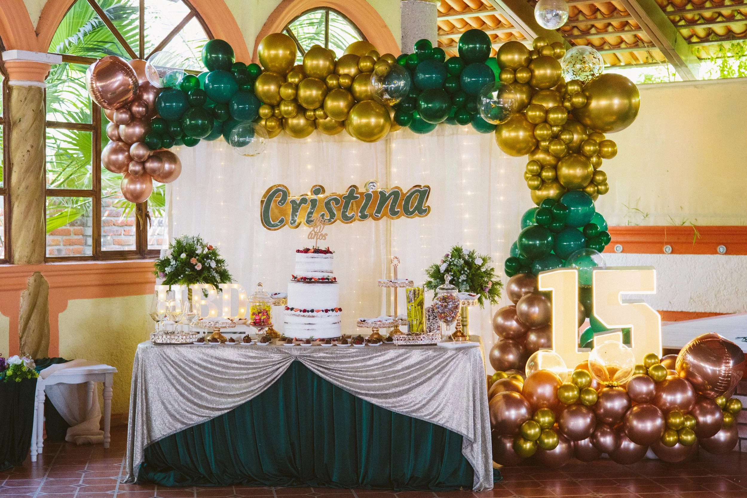  https://www.juanmapineda.com/fotografo-guadalajara/xv 