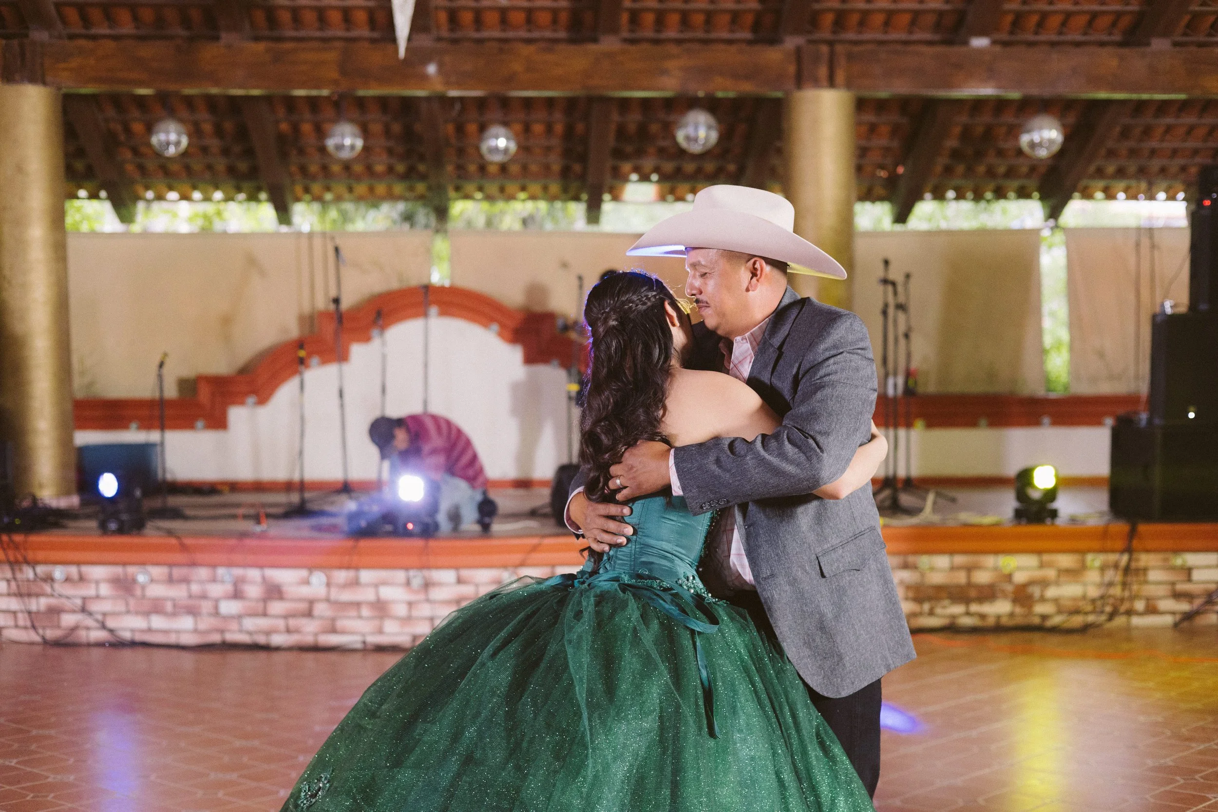  https://www.juanmapineda.com/fotografo-guadalajara/xv 