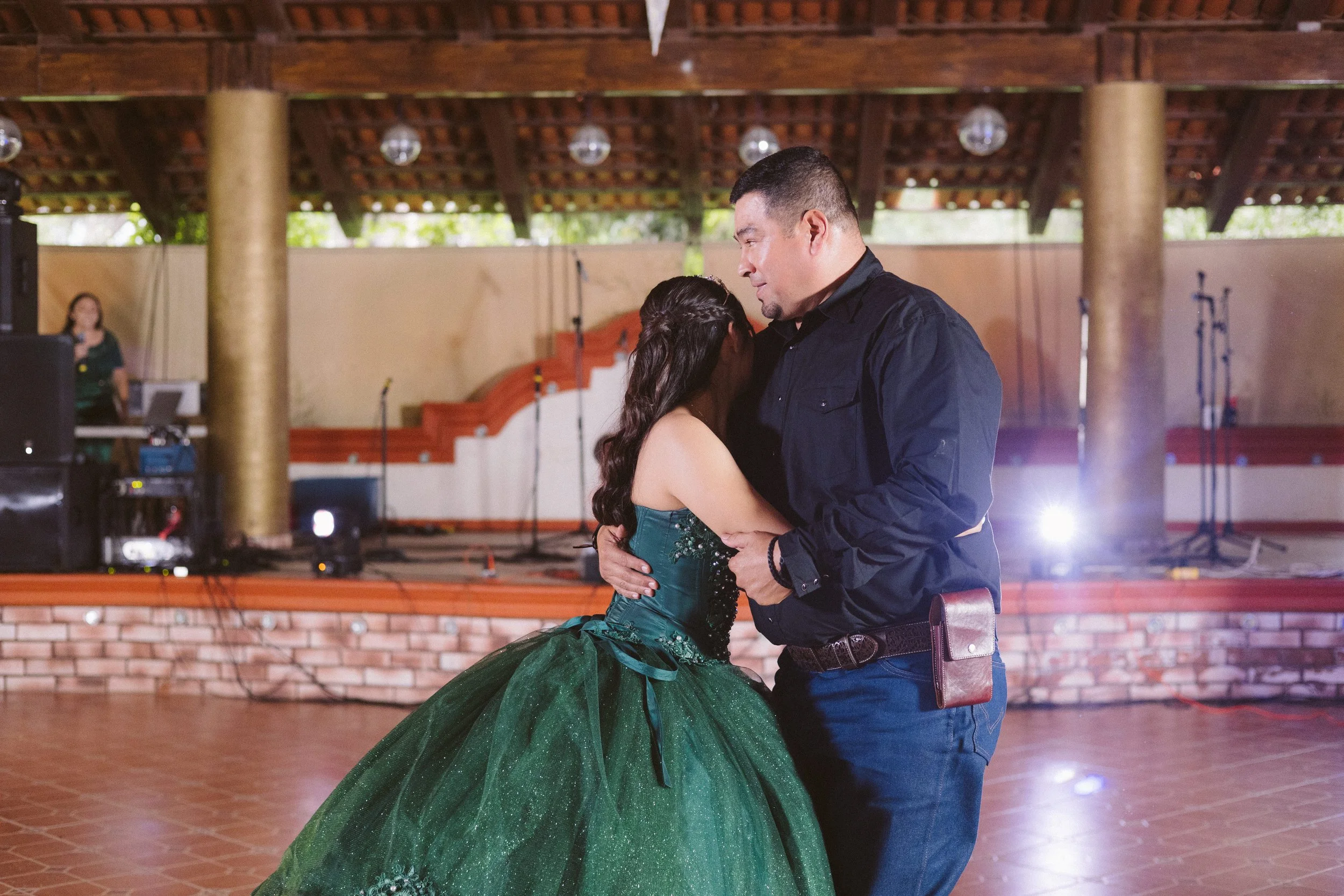  https://www.juanmapineda.com/fotografo-guadalajara/xv 