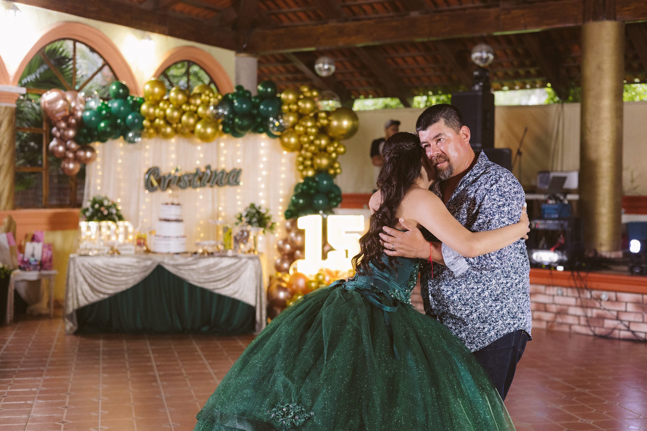  https://www.juanmapineda.com/fotografo-guadalajara/xv 