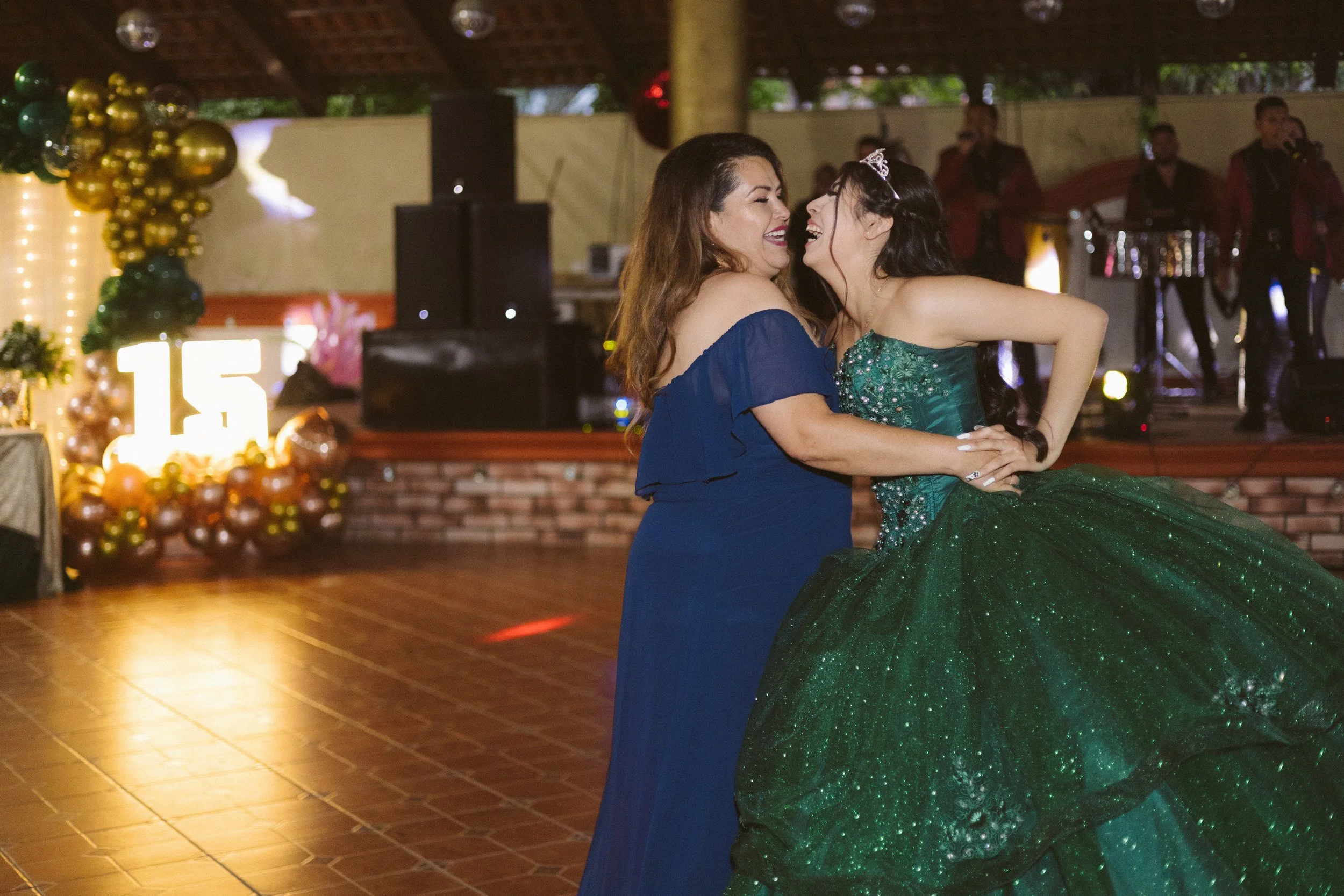  https://www.juanmapineda.com/fotografo-guadalajara/xv 