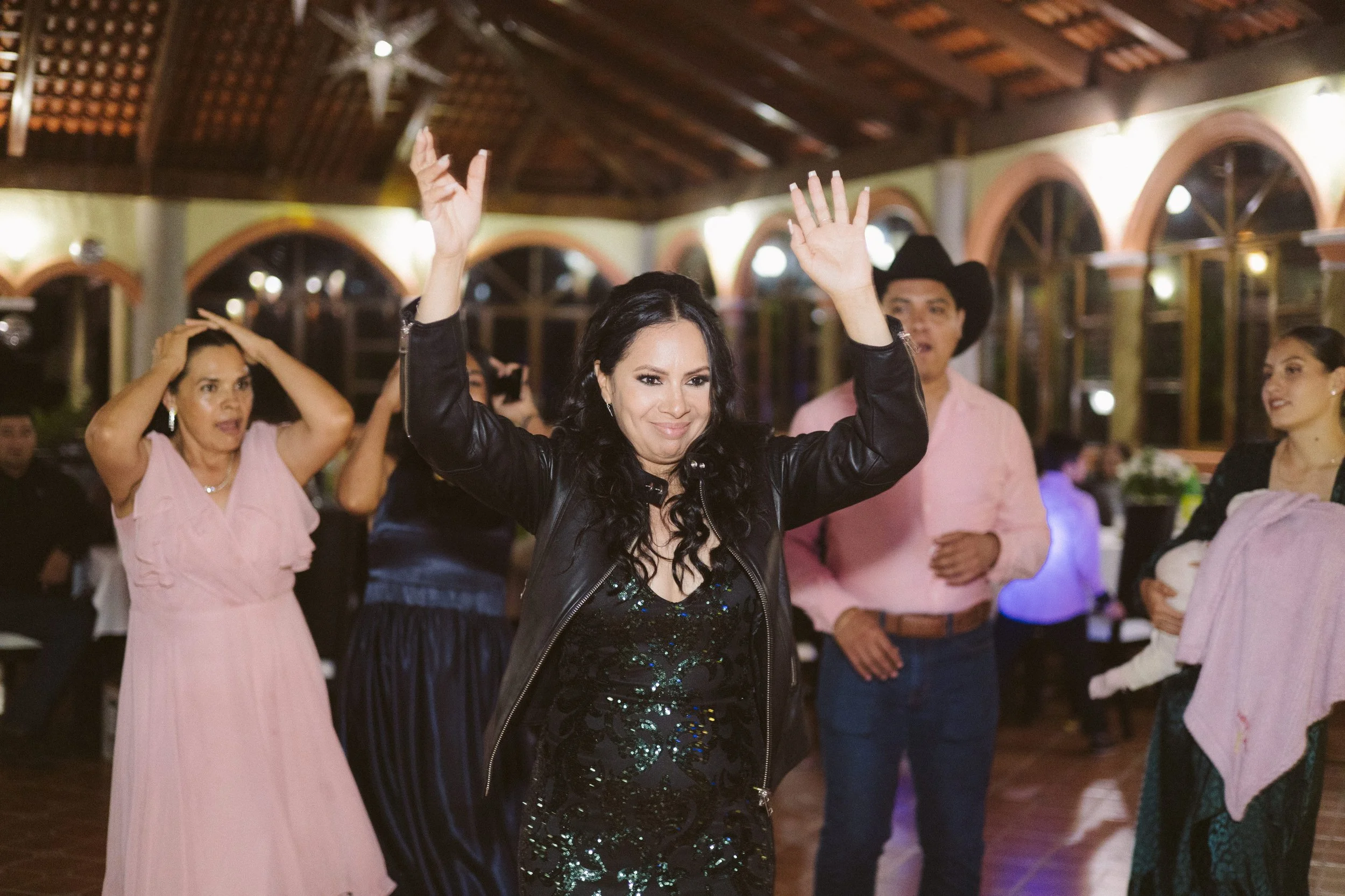  https://www.juanmapineda.com/fotografo-guadalajara/xv 