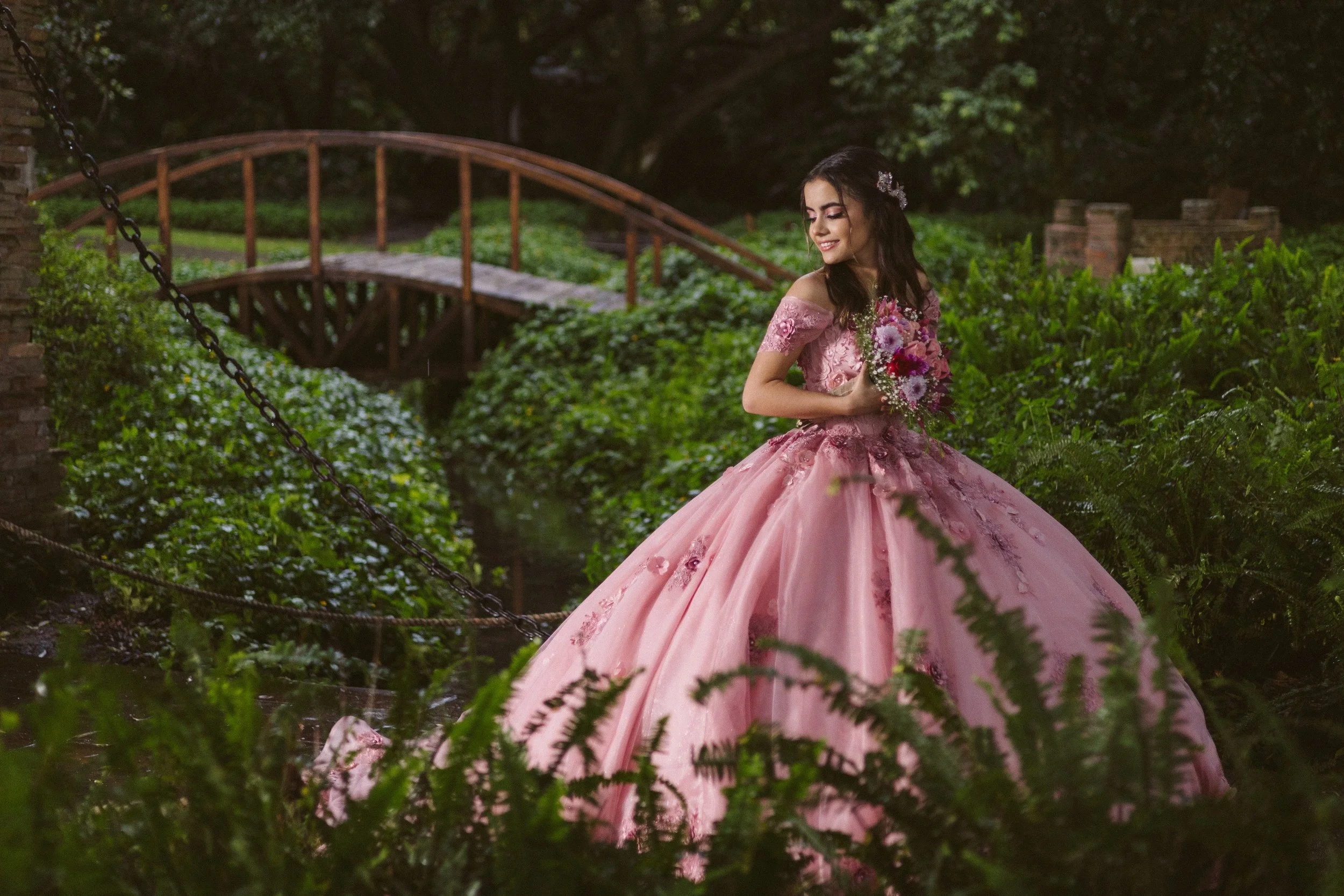  https://www.juanmapineda.com/fotografo-guadalajara/xv 