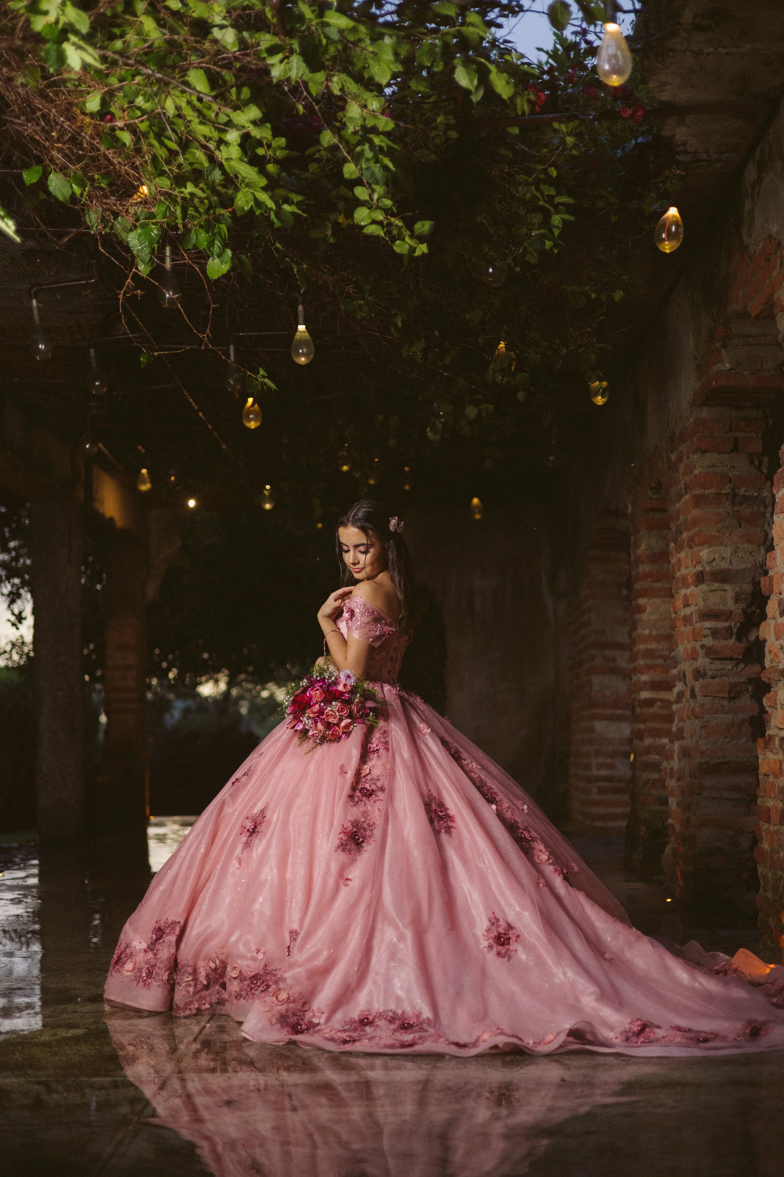  https://www.juanmapineda.com/fotografo-guadalajara/xv 