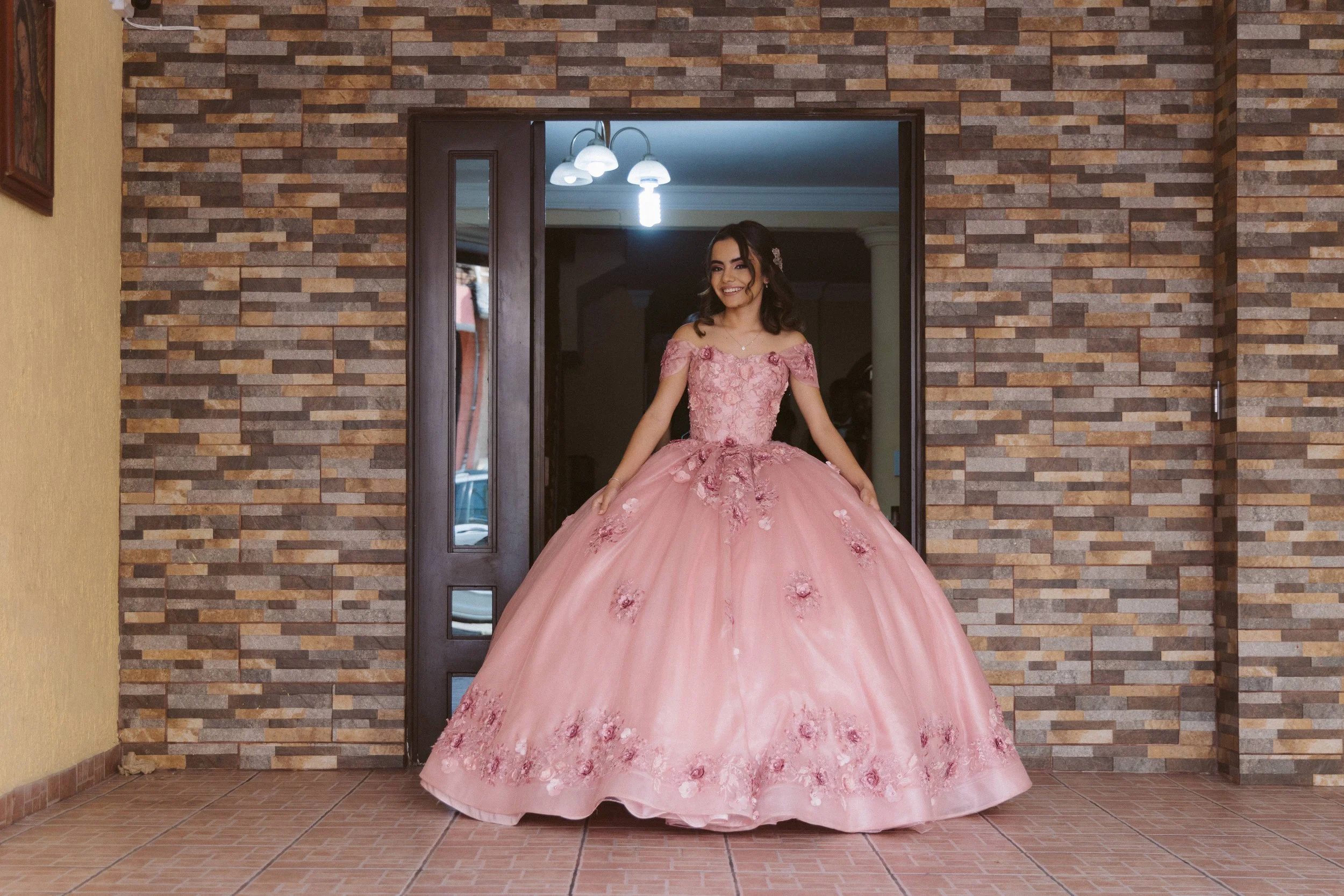  https://www.juanmapineda.com/fotografo-guadalajara/xv 